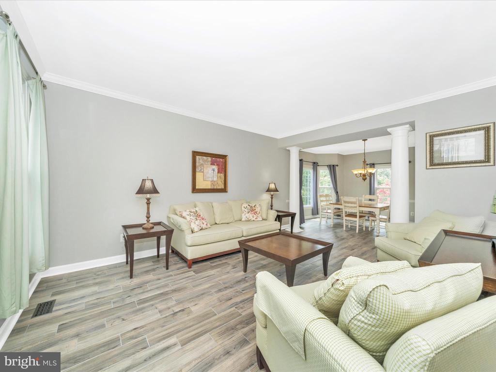 19025 Snowberry Ct