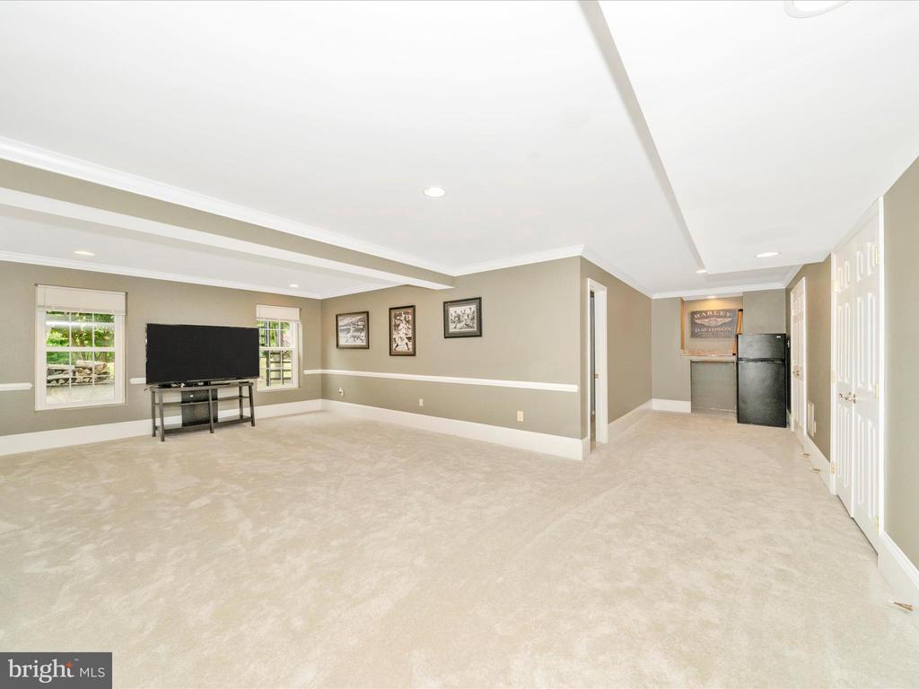 19025 Snowberry Ct