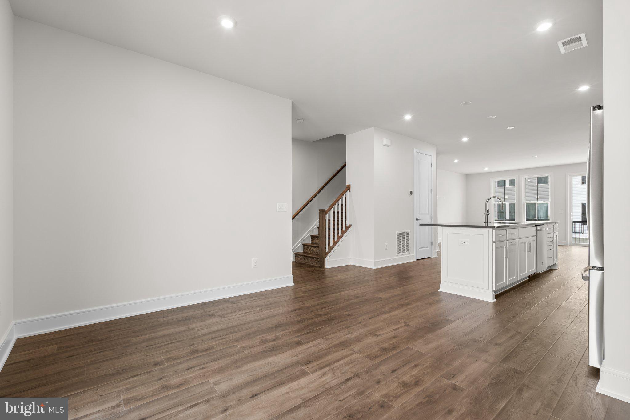 23081 Copper Tree Ter