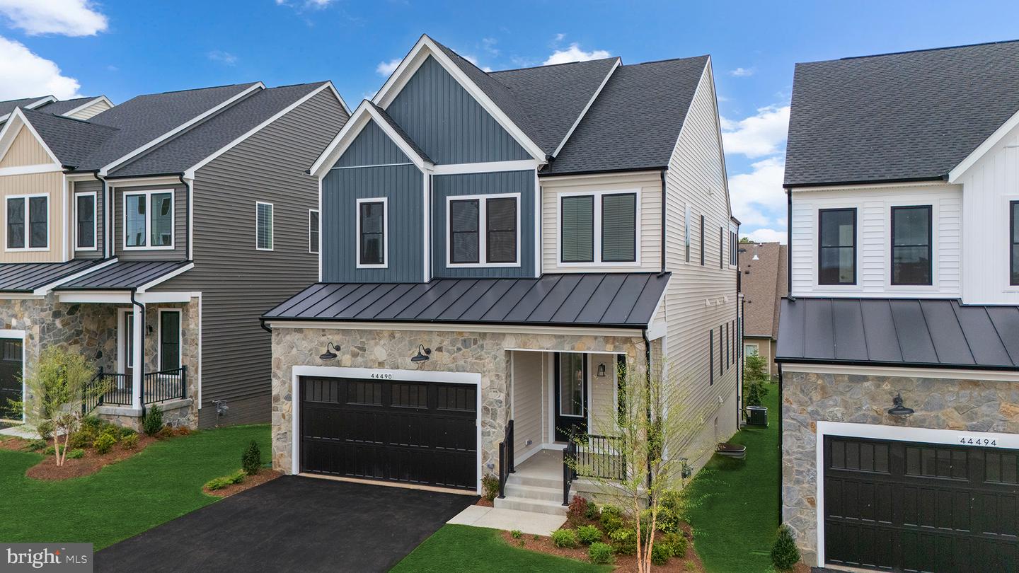 44490 Coalport Ter