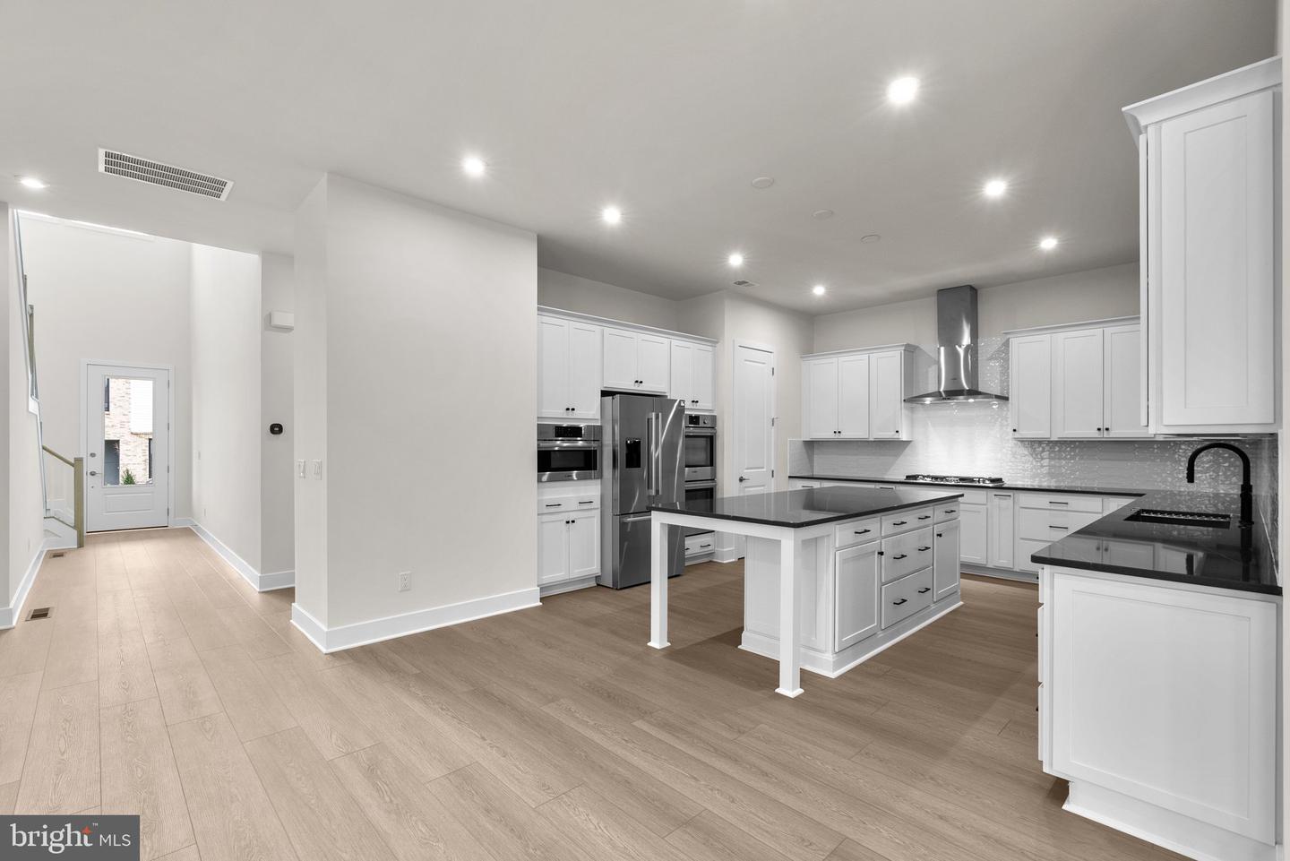 44490 Coalport Ter