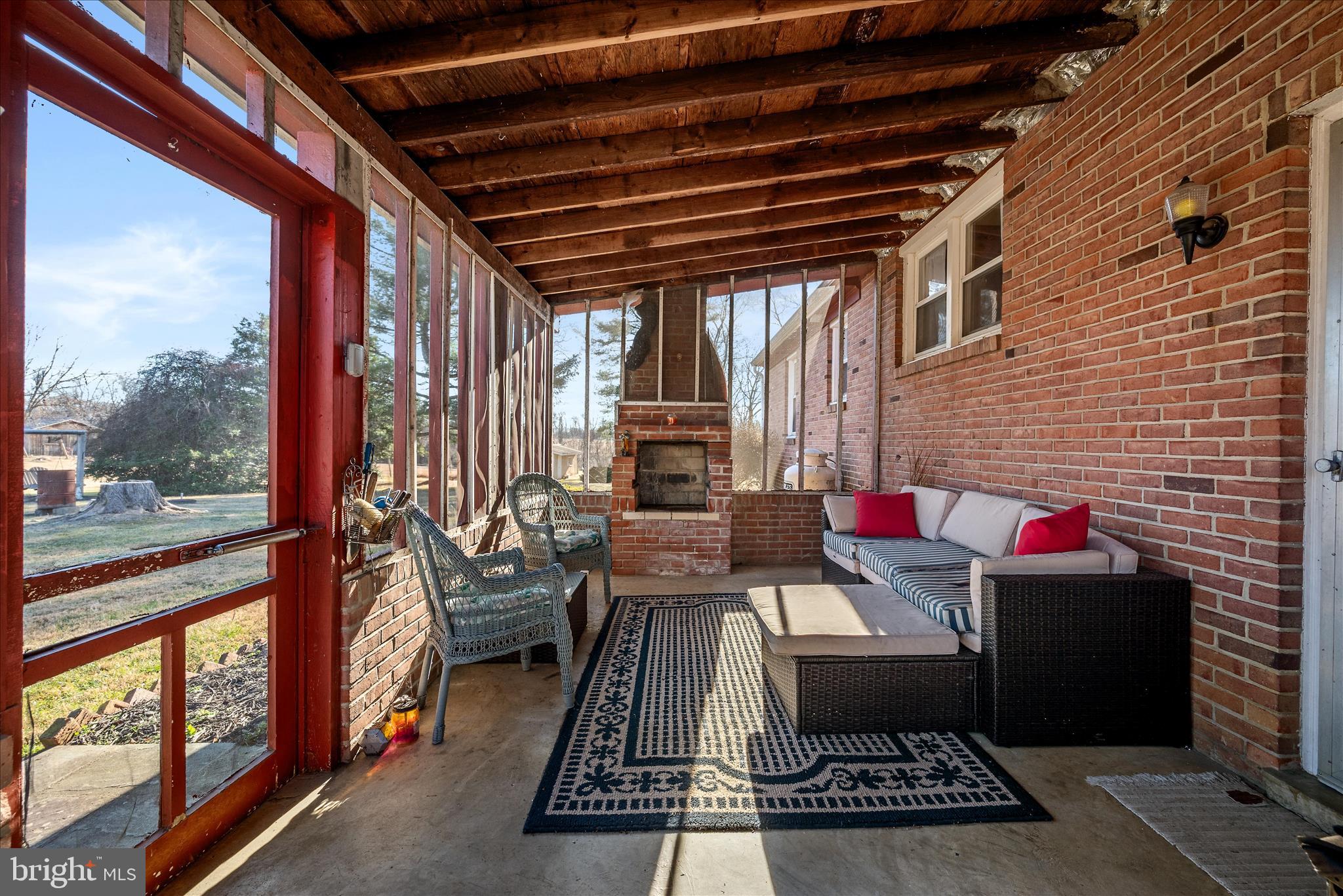 37116 Snickersville Tpke