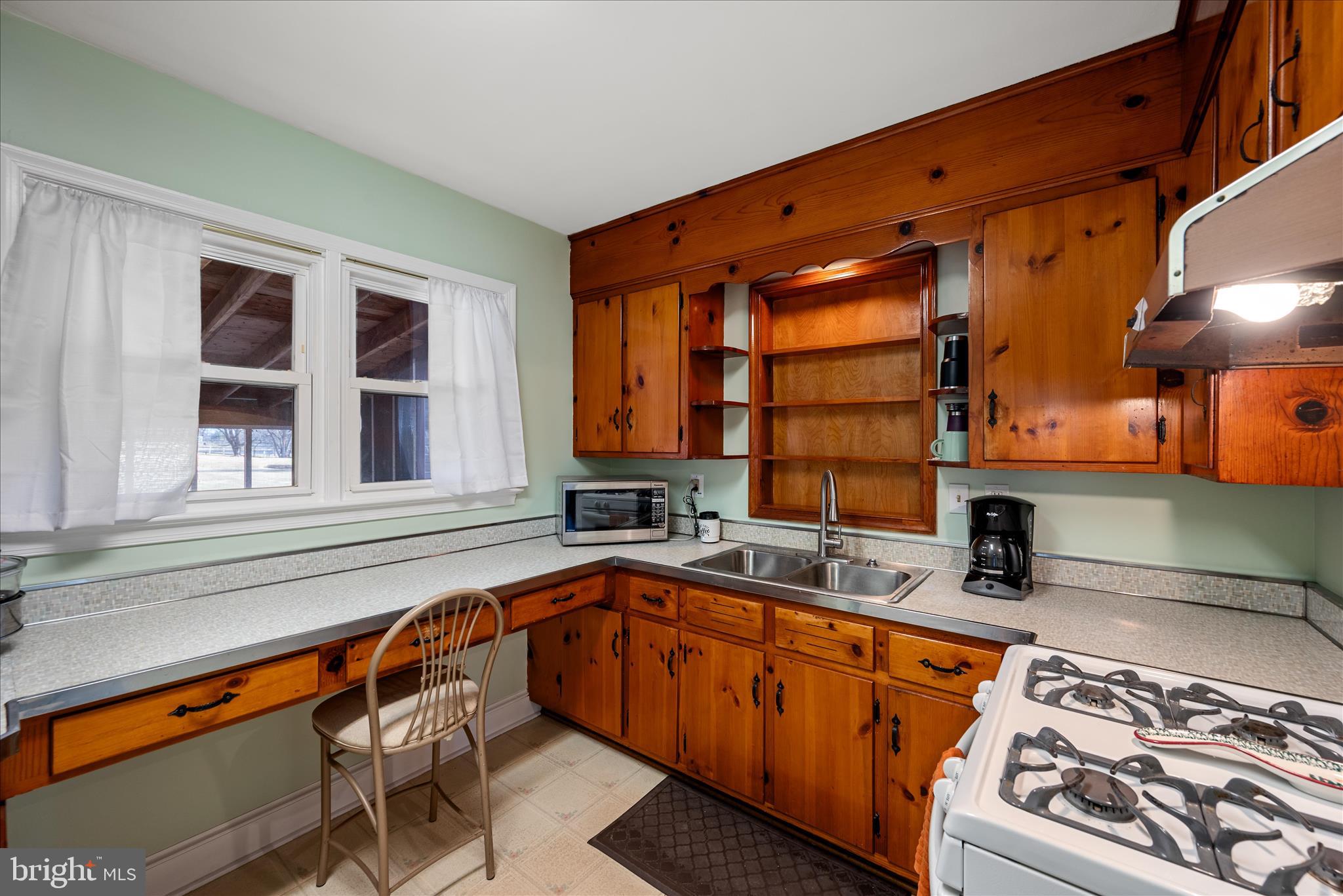 37116 Snickersville Tpke