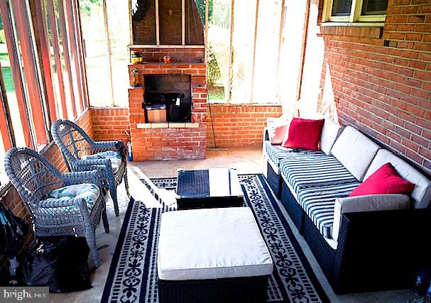 37116 Snickersville Tpke