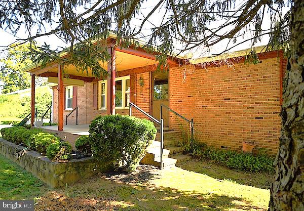 37116 Snickersville Tpke