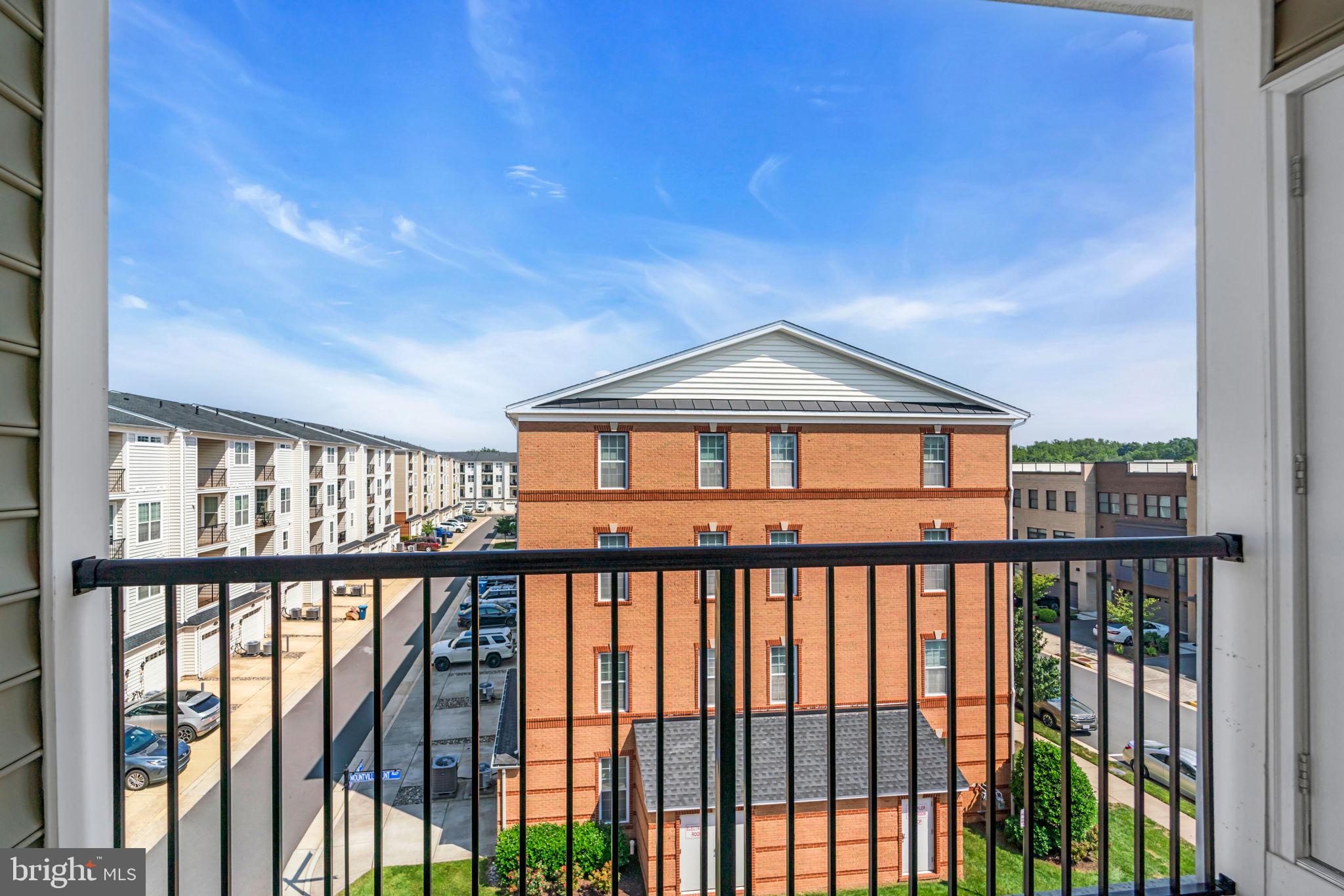 23548 BELVOIR WOODS TER