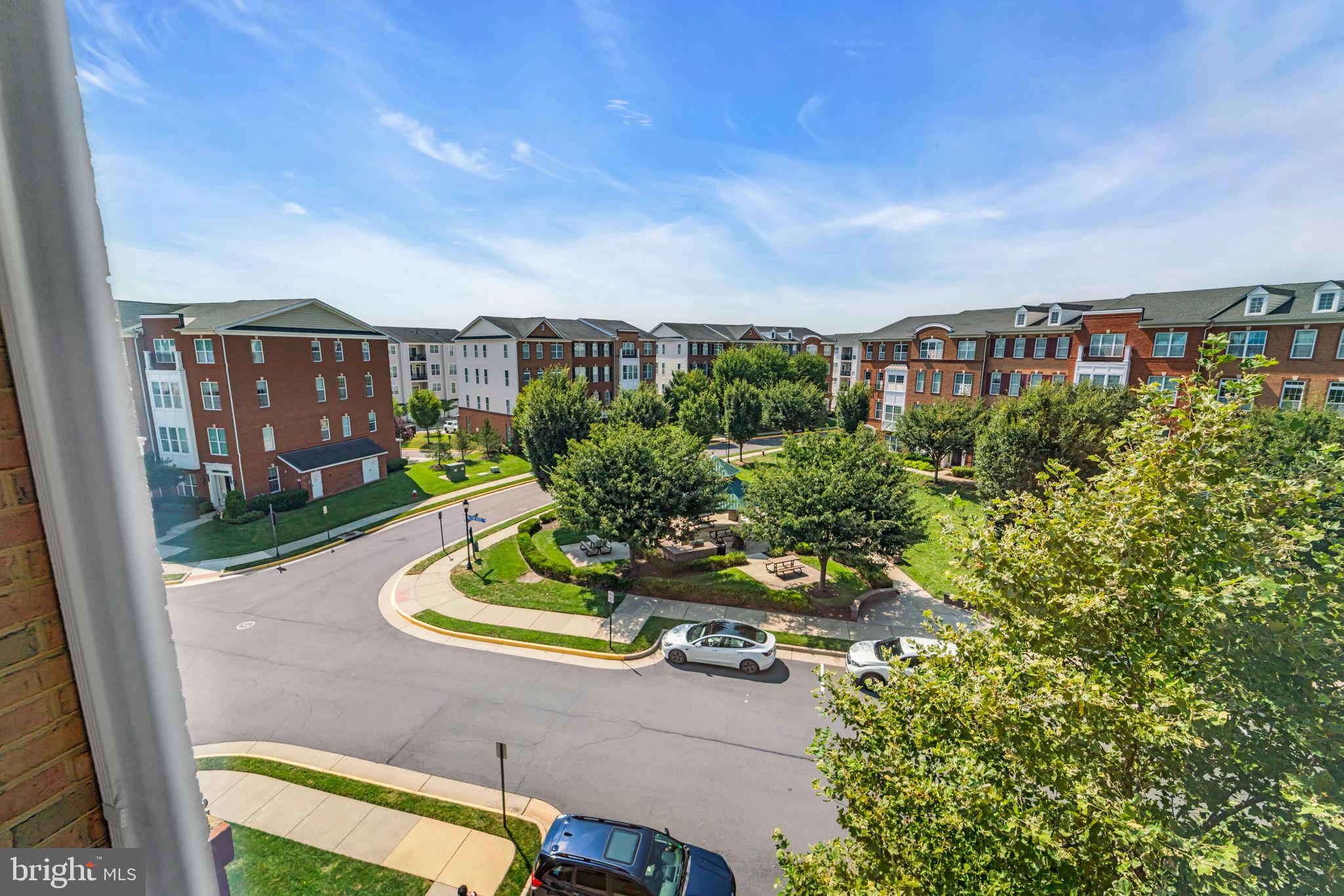 23548 BELVOIR WOODS TER