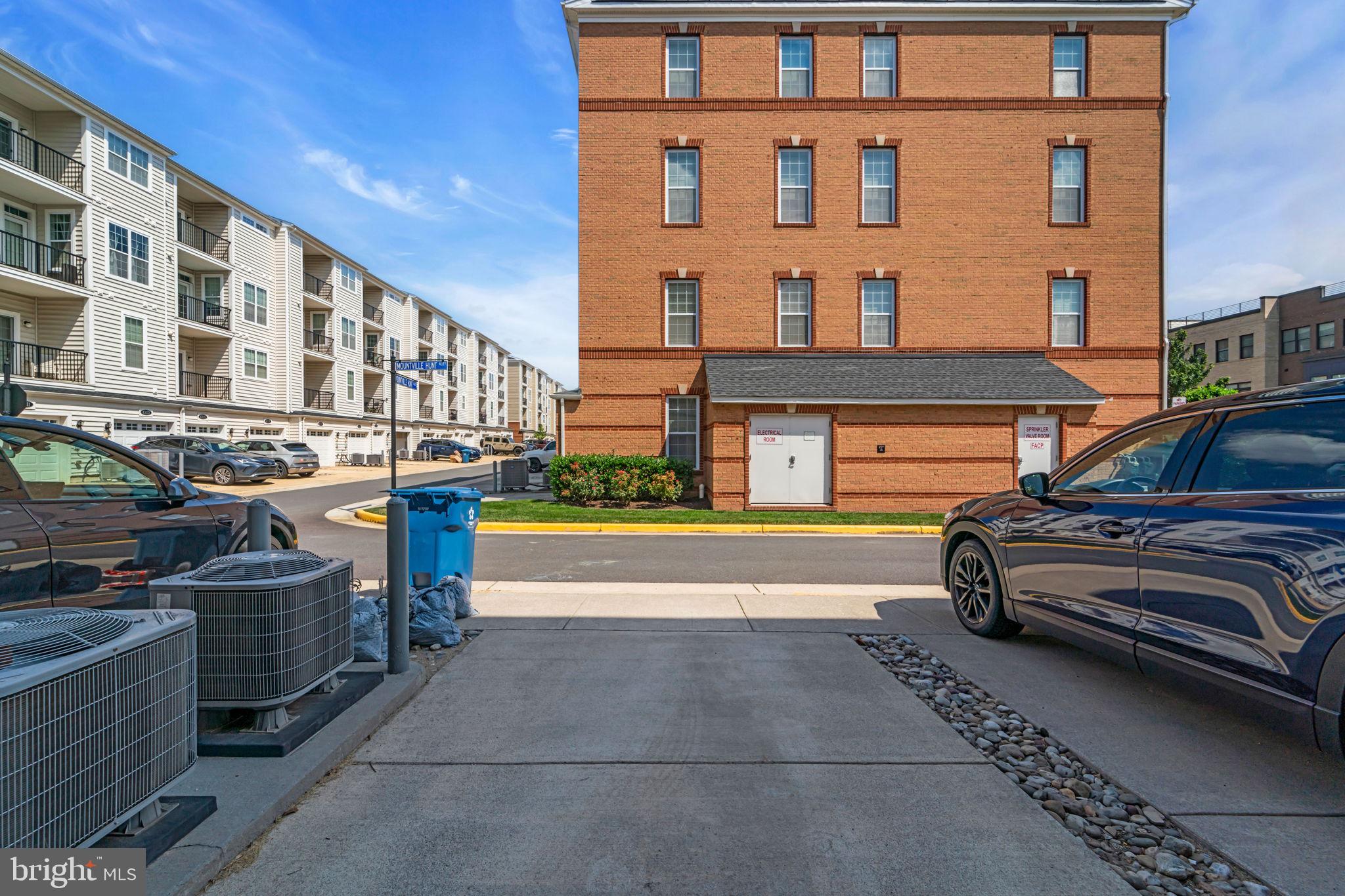 23548 BELVOIR WOODS TER