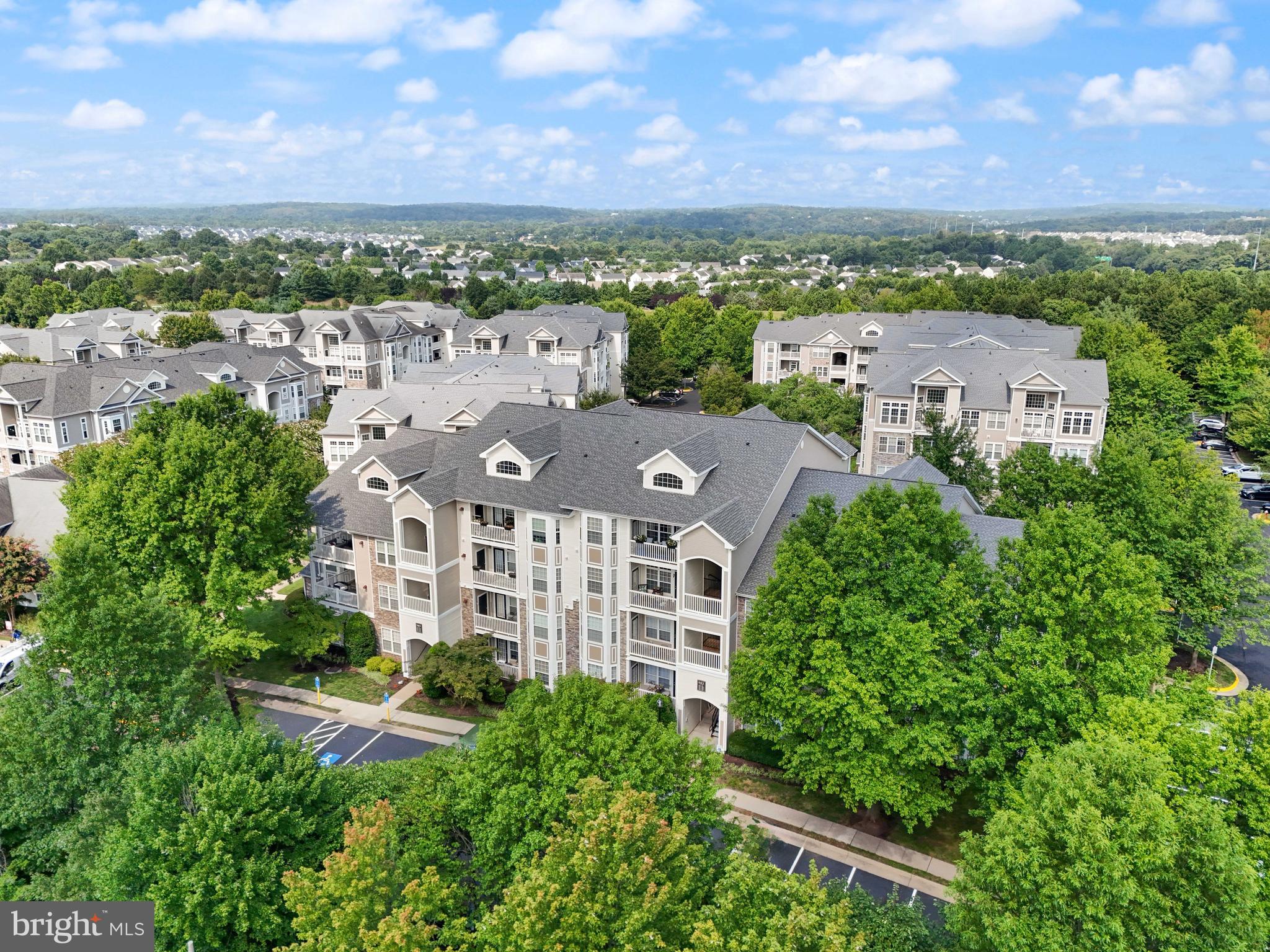 502 Sunset View Ter SE #107