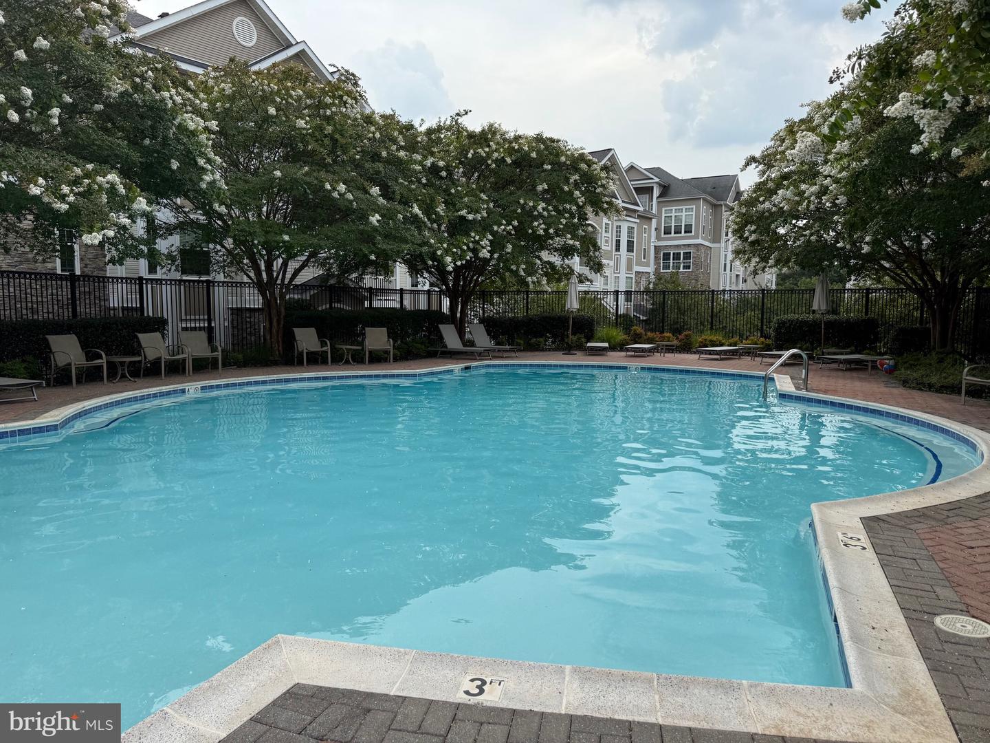 502 Sunset View Ter SE #107