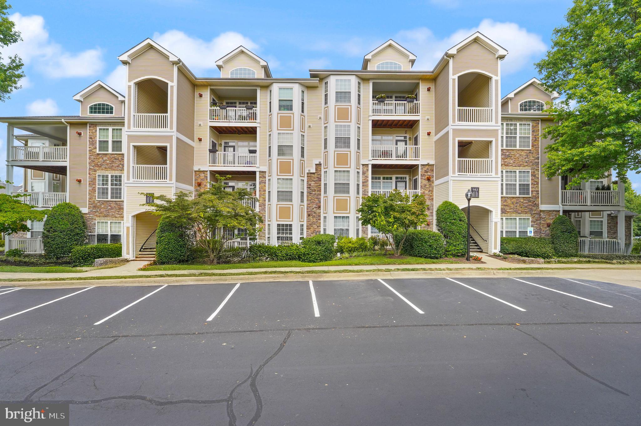 502 Sunset View Ter SE #107