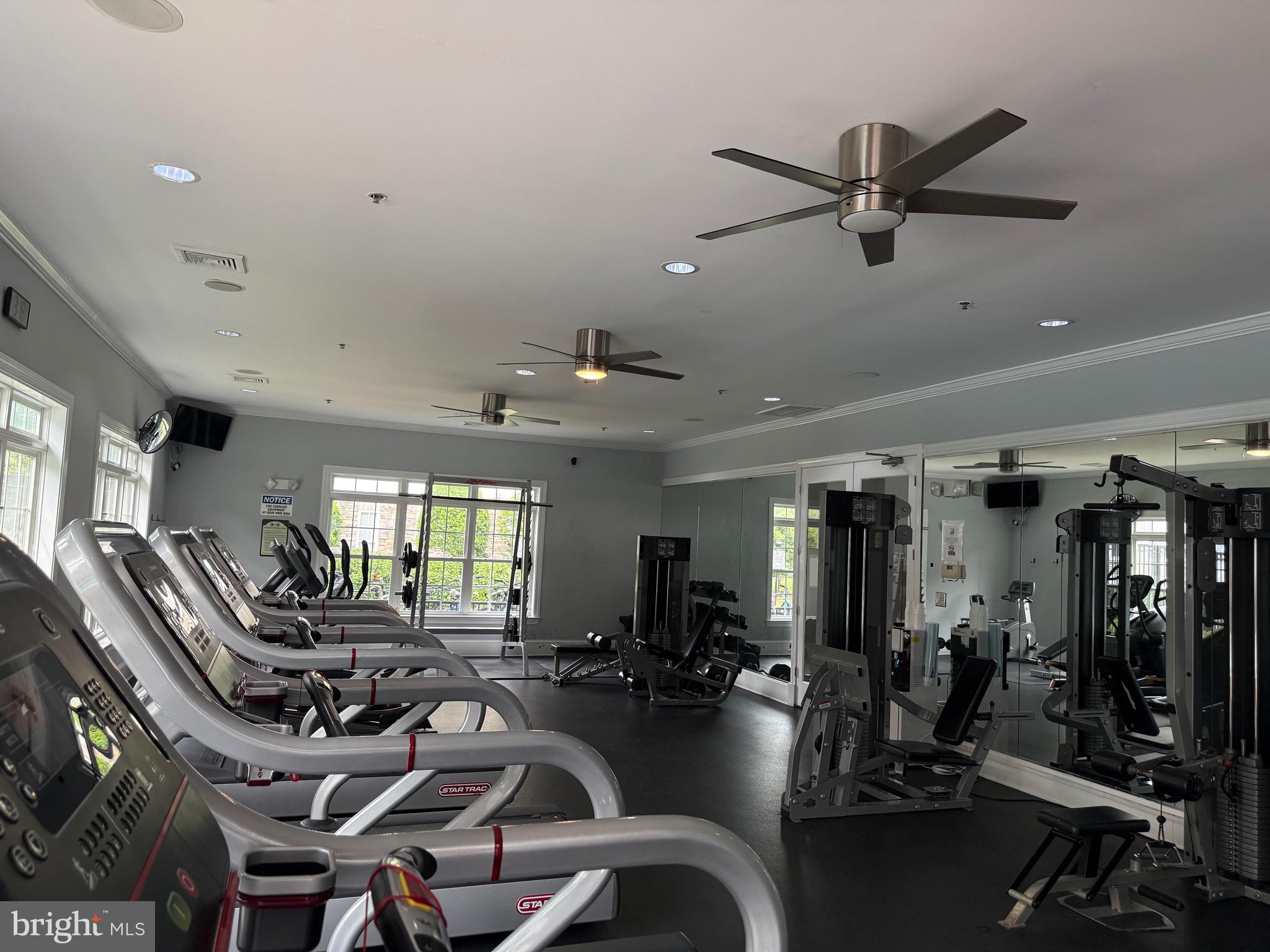 502 Sunset View Ter SE #107