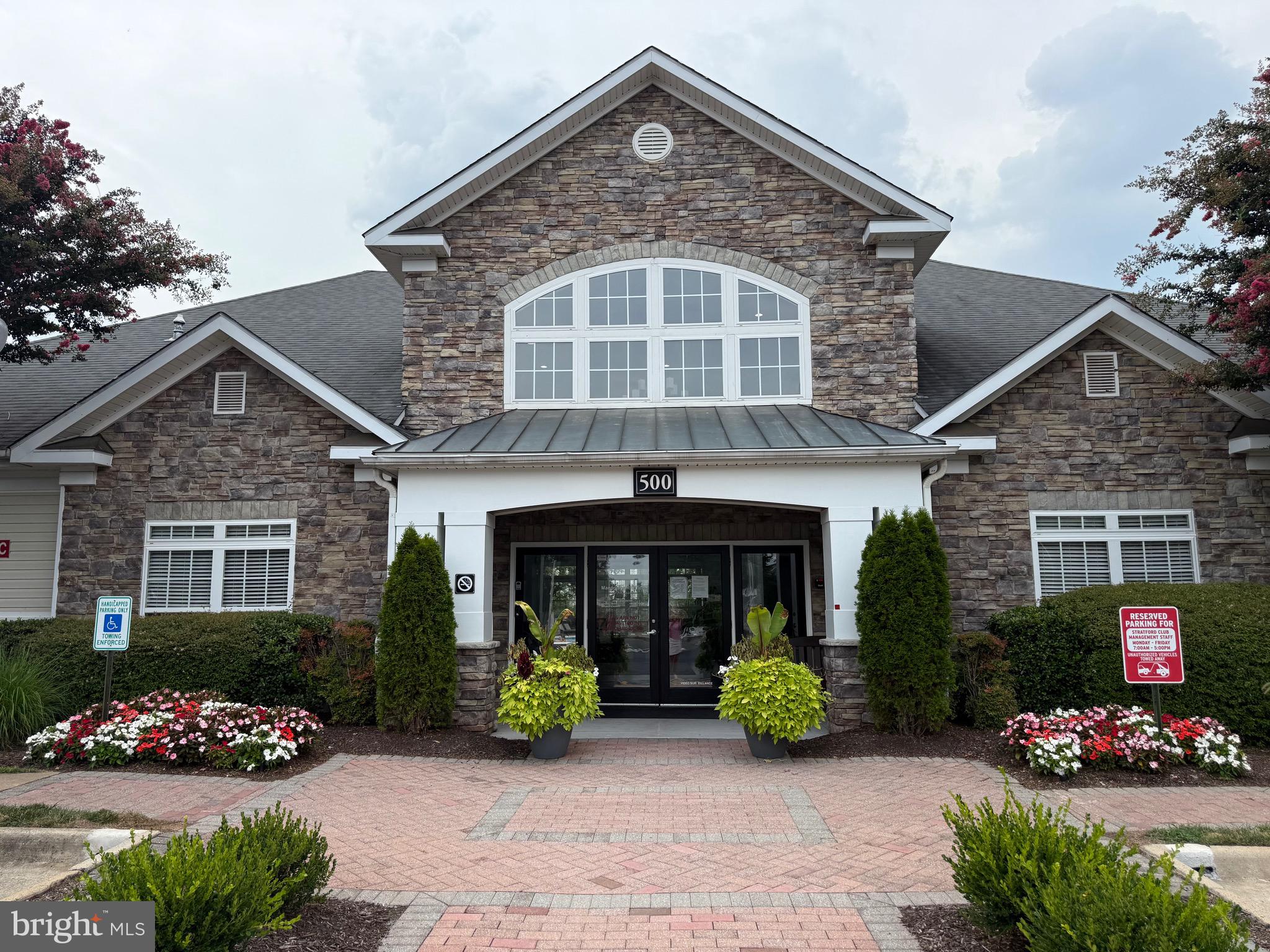 502 Sunset View Ter SE #107