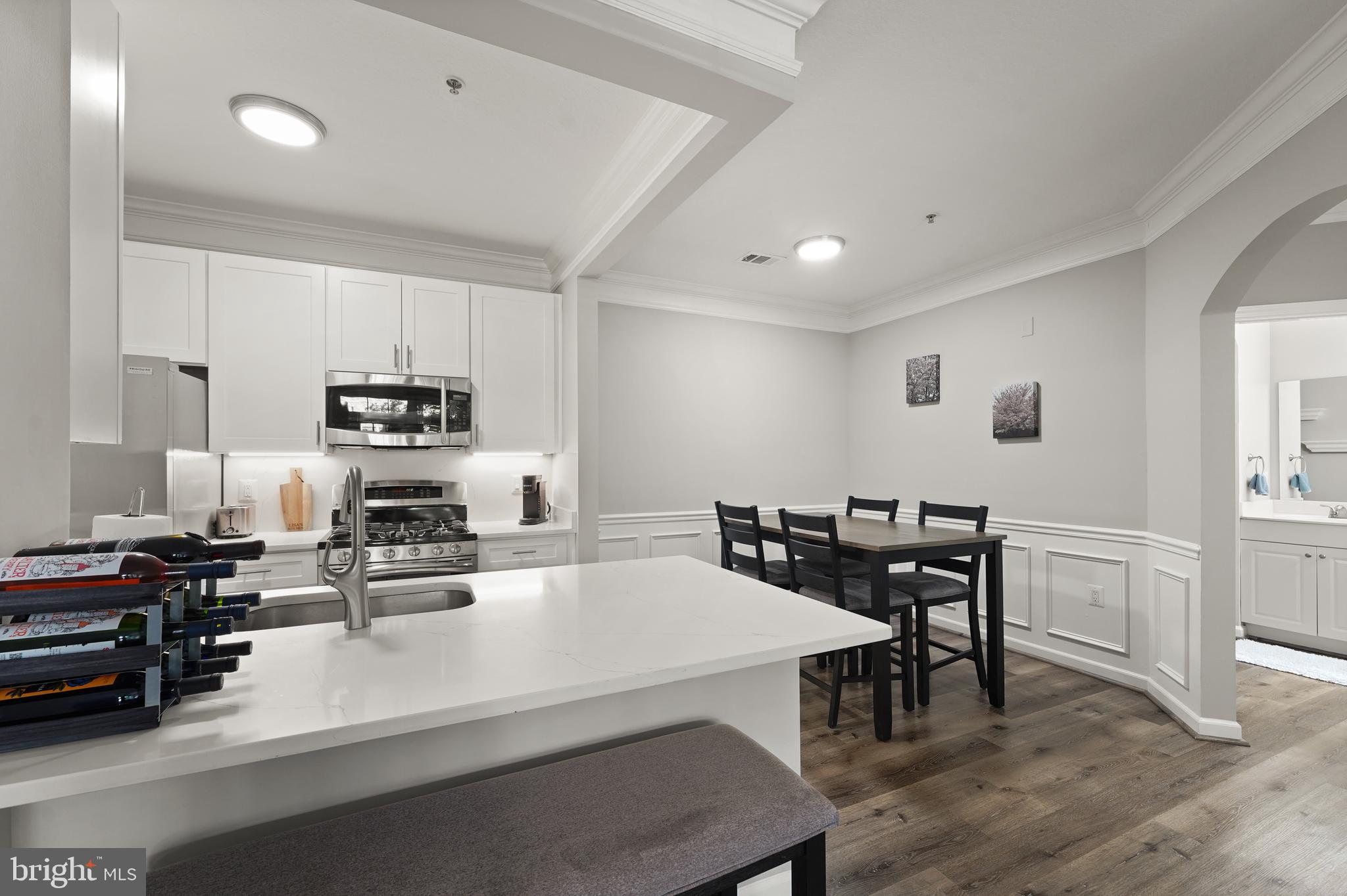 502 Sunset View Ter SE #107