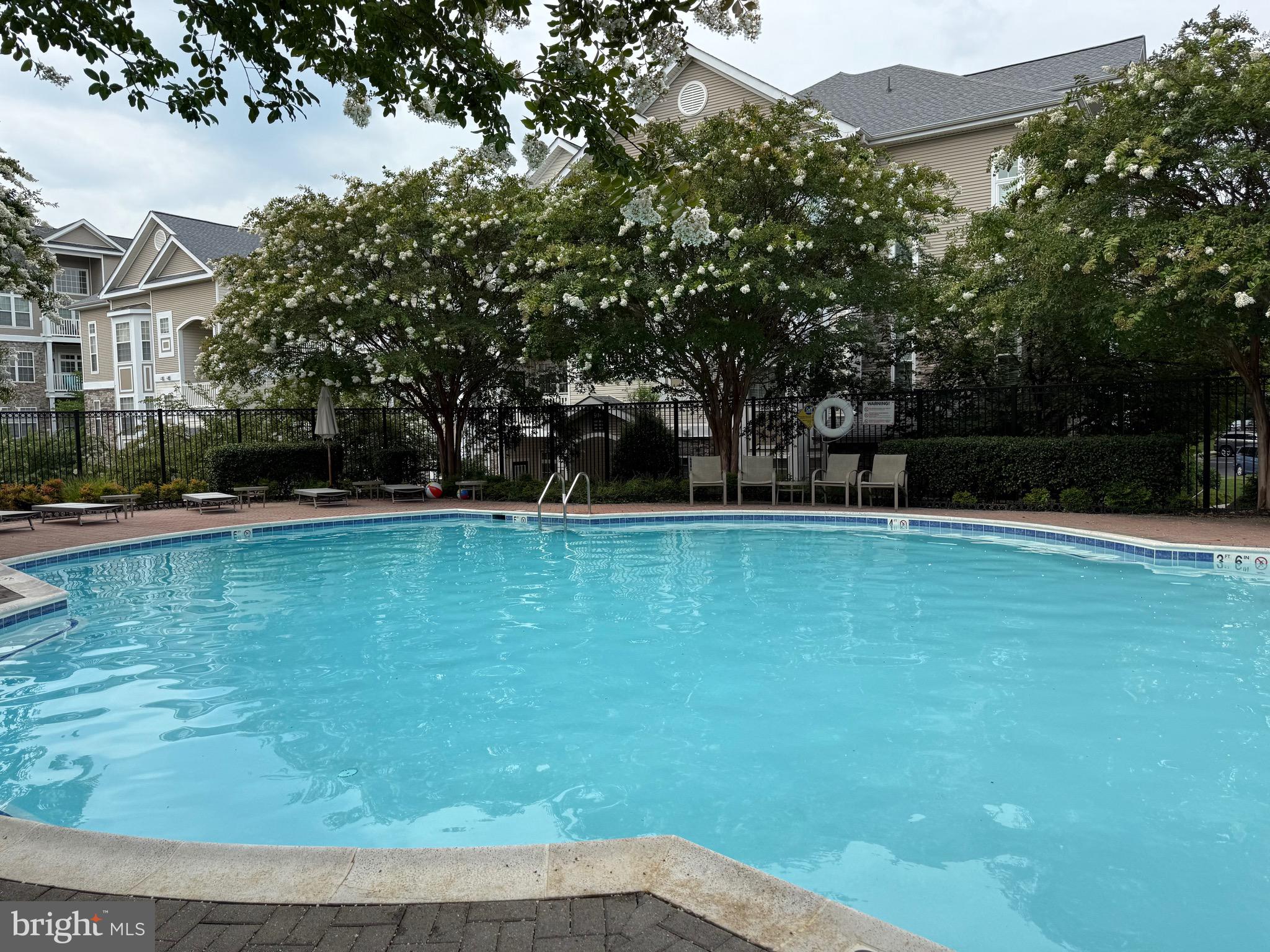 502 Sunset View Ter SE #107