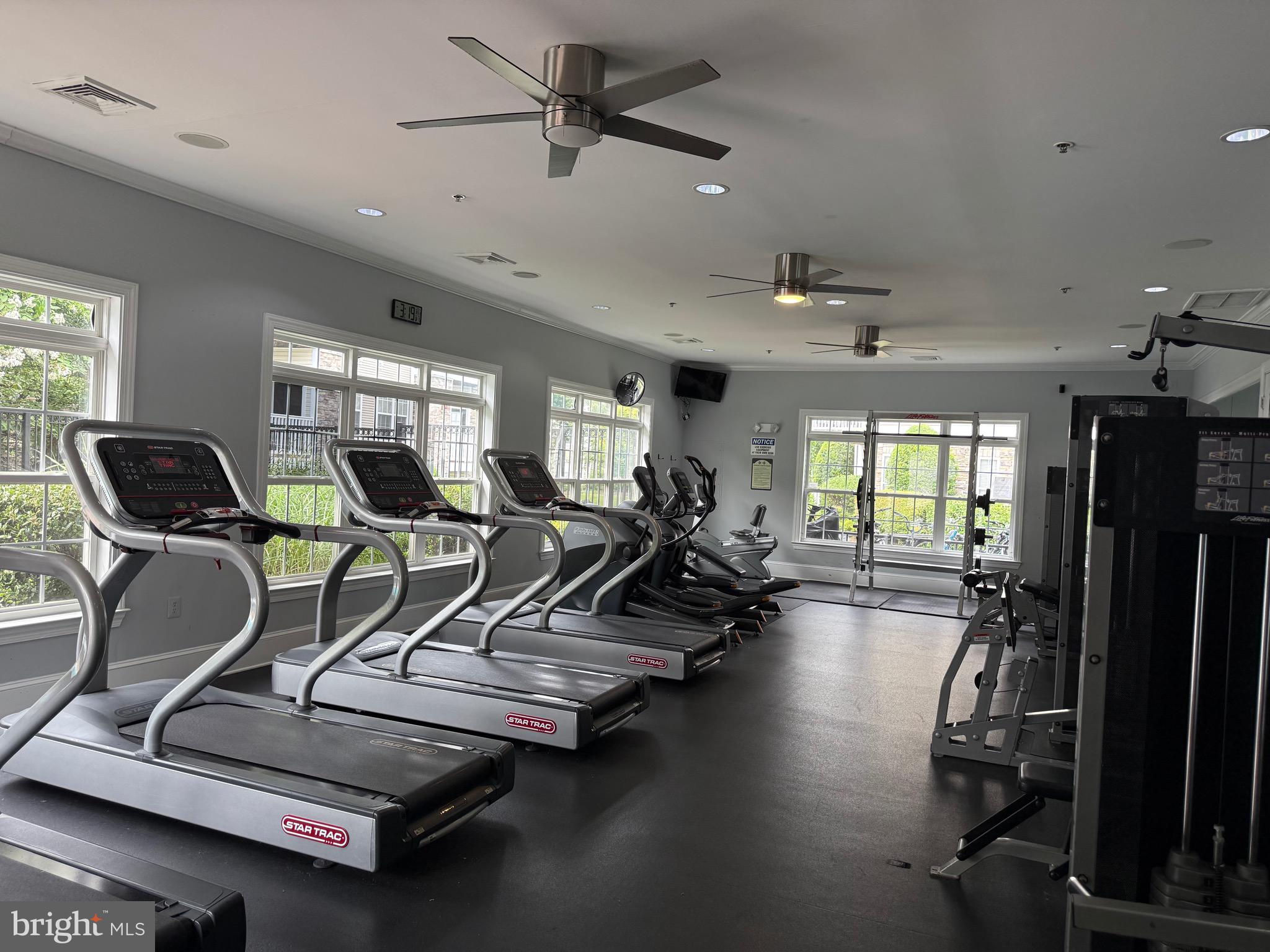 502 Sunset View Ter SE #107