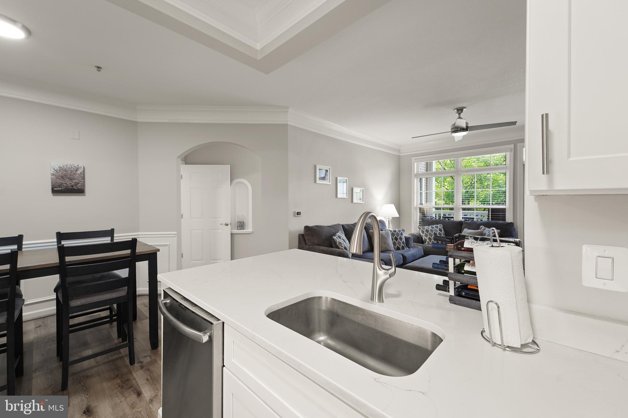 502 Sunset View Ter SE #107