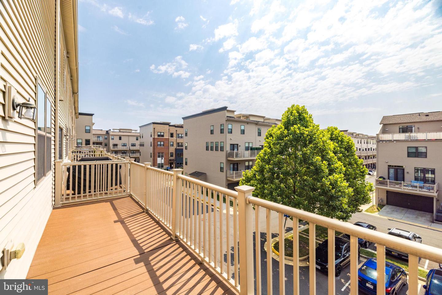 44750 TIVERTON SQ