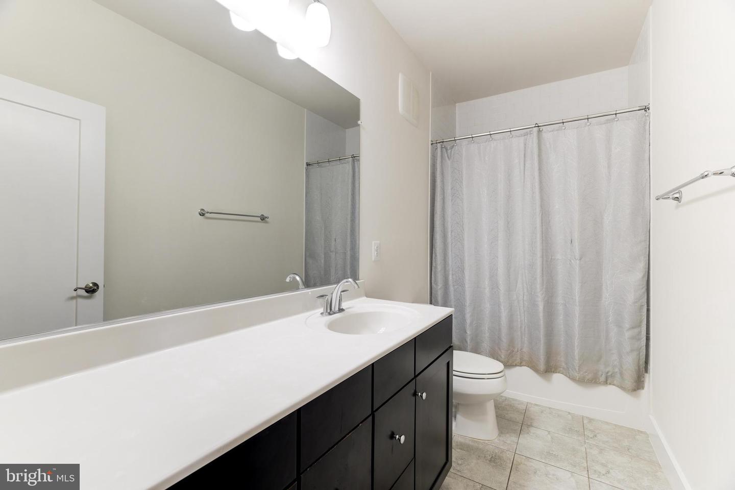 44750 TIVERTON SQ