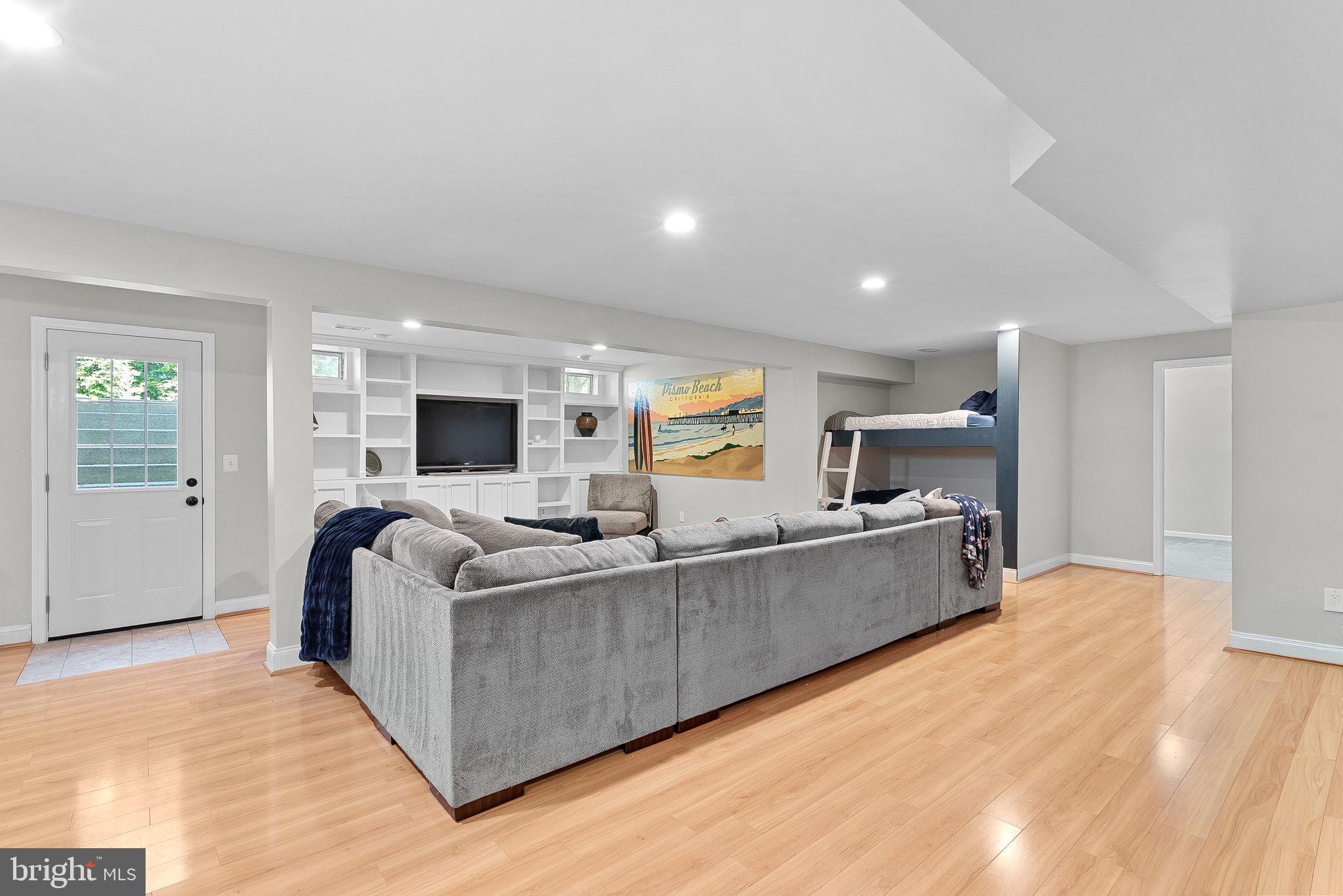 21516 CHICKACOAN TRAIL DRIVE