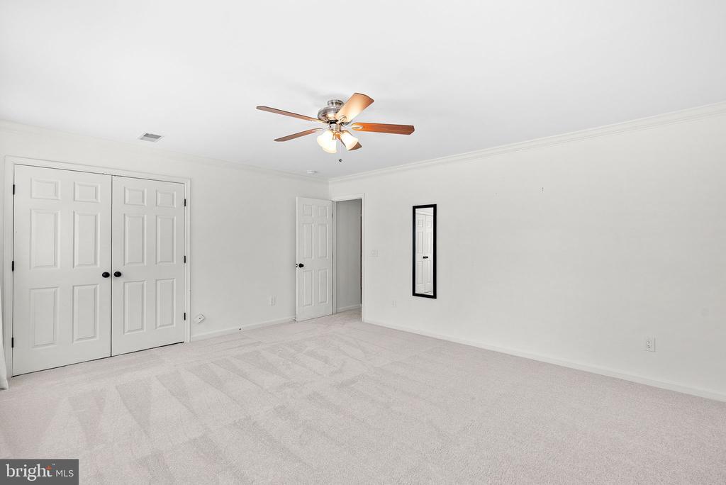21516 CHICKACOAN TRAIL DRIVE