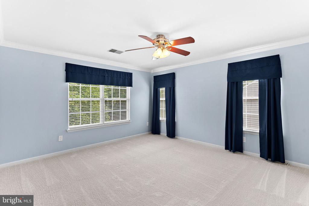 21516 CHICKACOAN TRAIL DRIVE