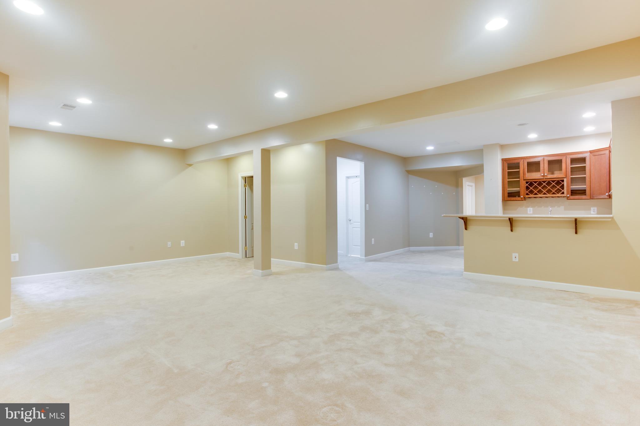 18353 FAIRWAY OAKS SQUARE