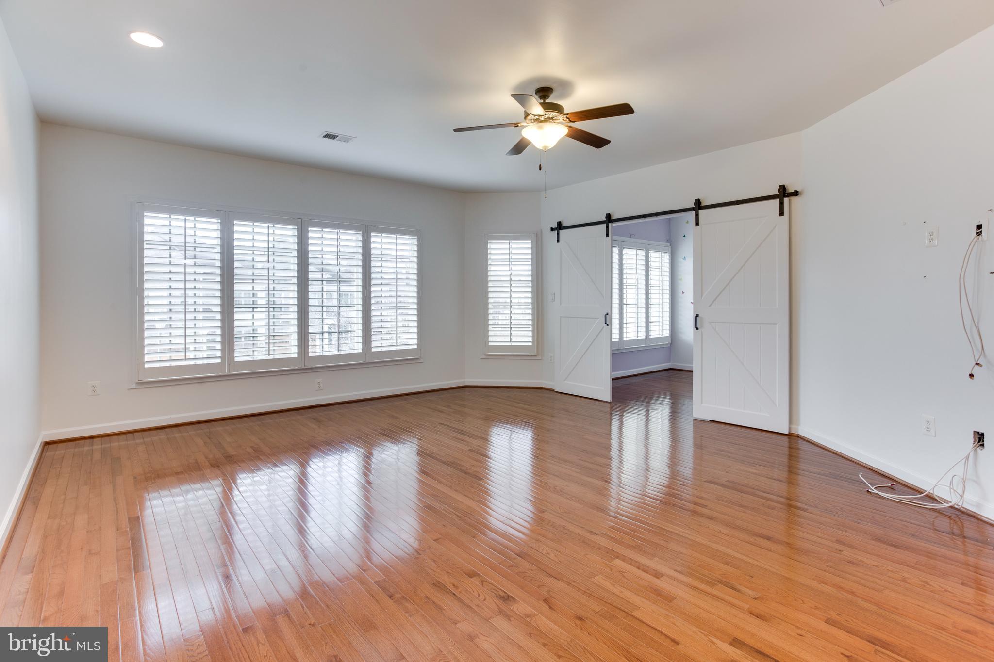 18353 FAIRWAY OAKS SQUARE