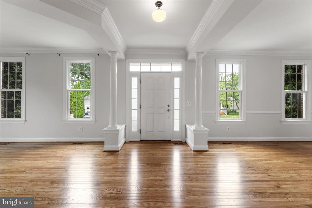 116 Desales Dr