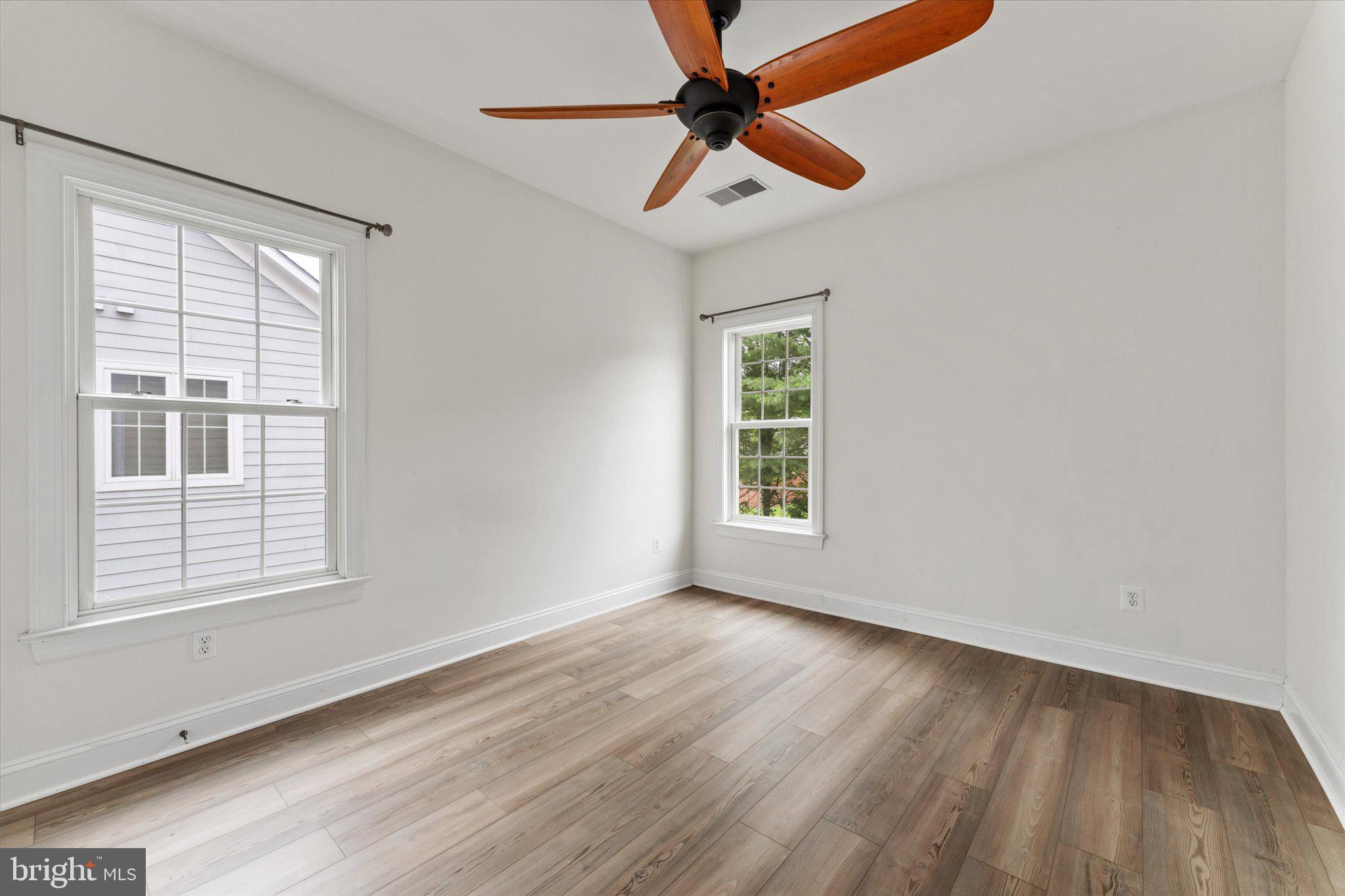 116 Desales Dr