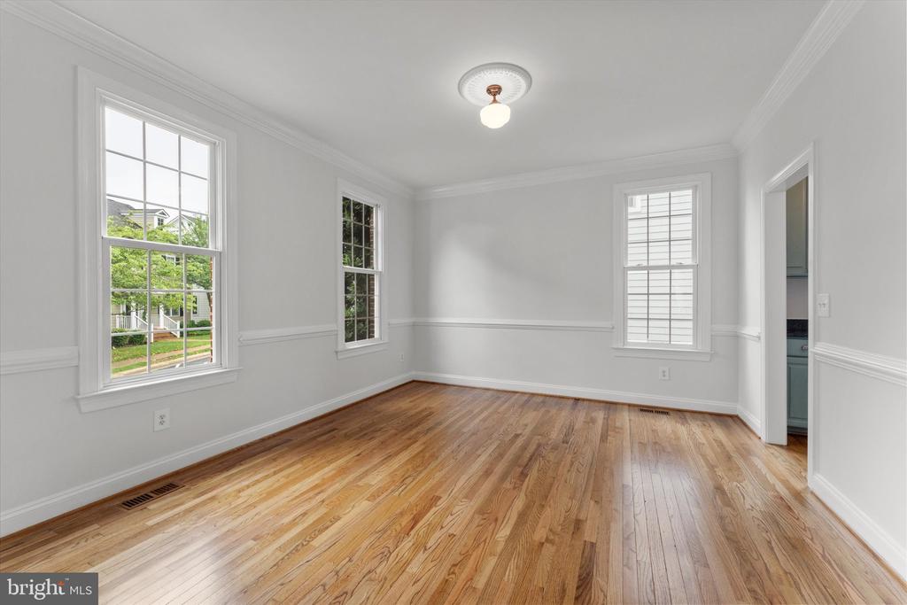 116 Desales Dr