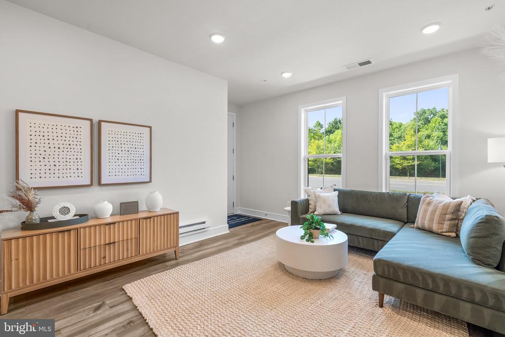 43176 Farringdon Sq