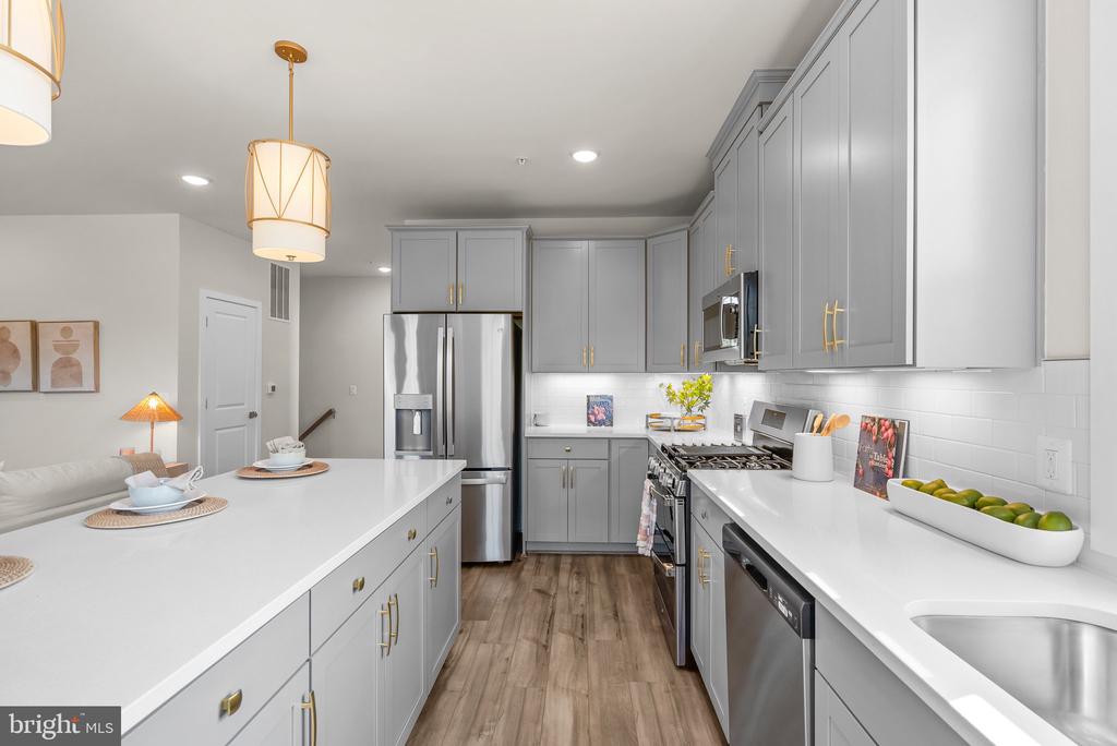 43176 Farringdon Sq
