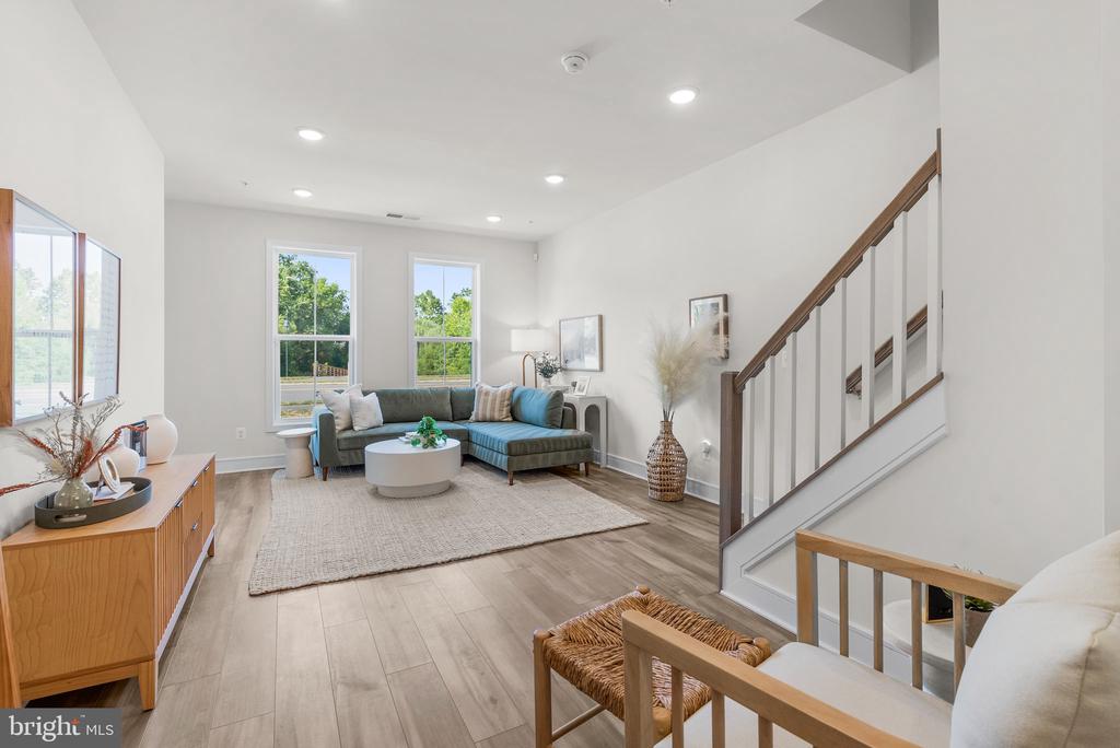 43176 Farringdon Sq