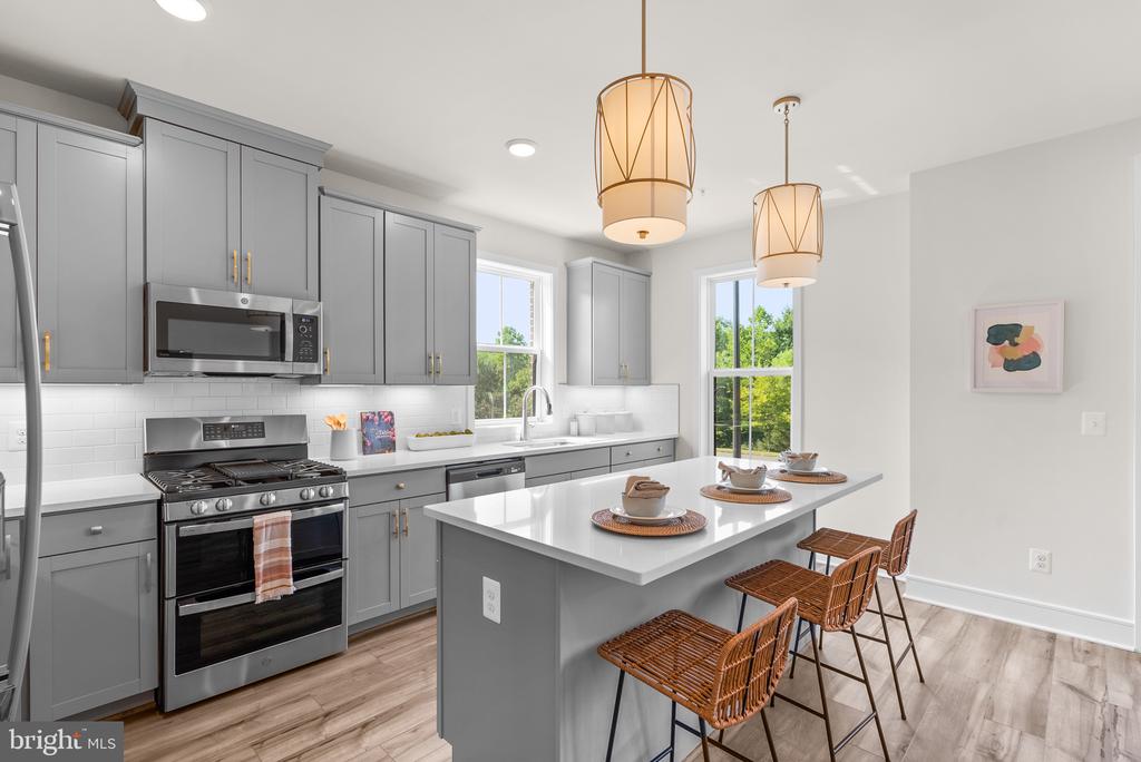 43176 Farringdon Sq
