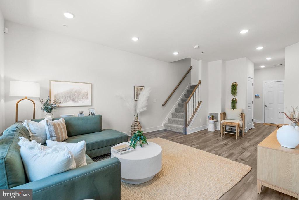 43176 Farringdon Sq