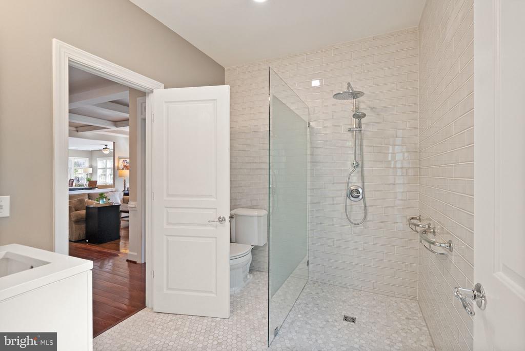 20926 McIntosh Pl