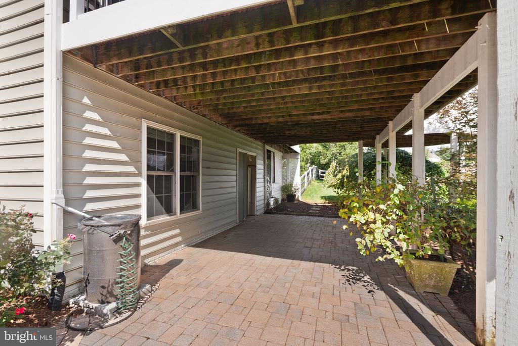 20926 McIntosh Pl