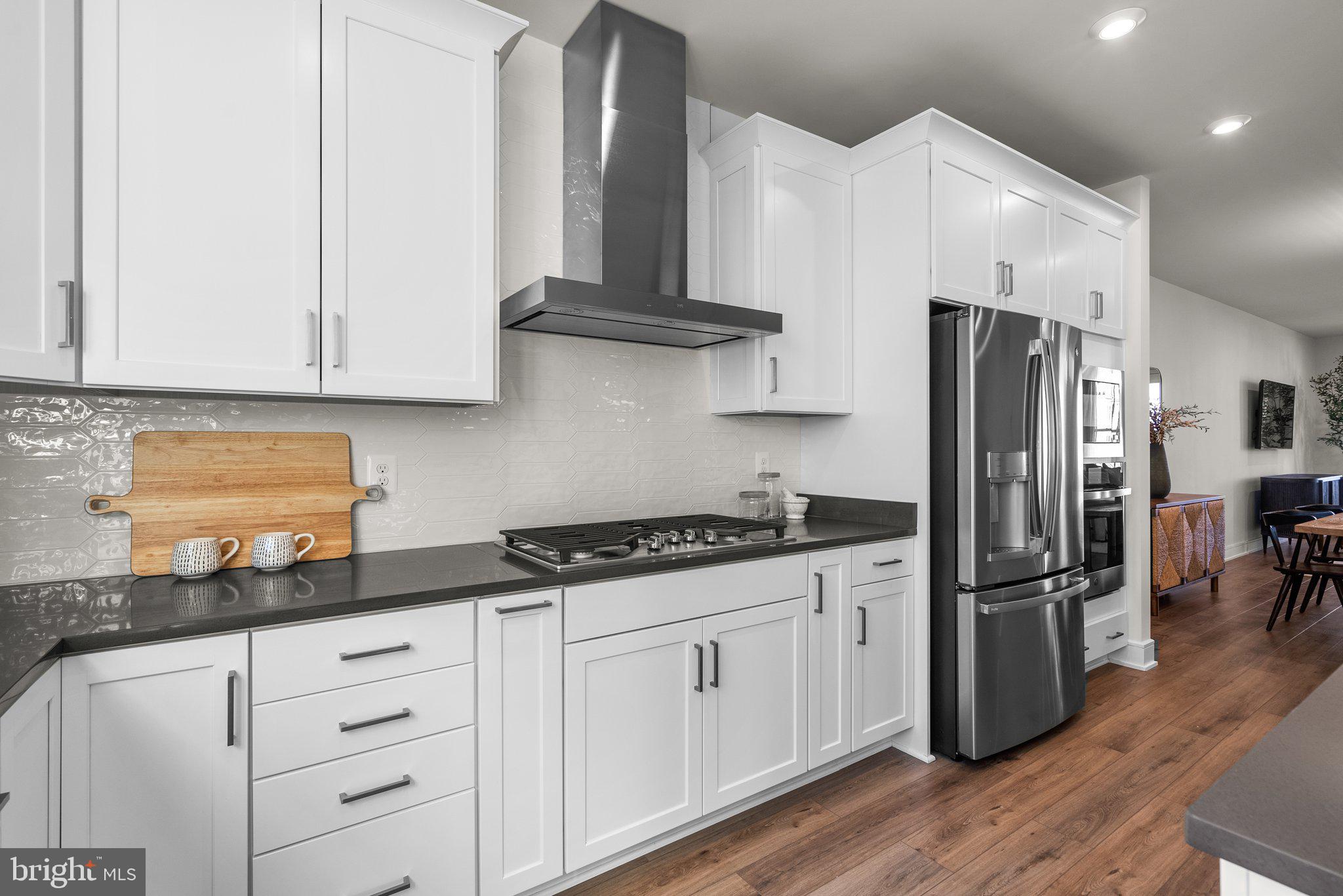 42131 Shining Star Sq