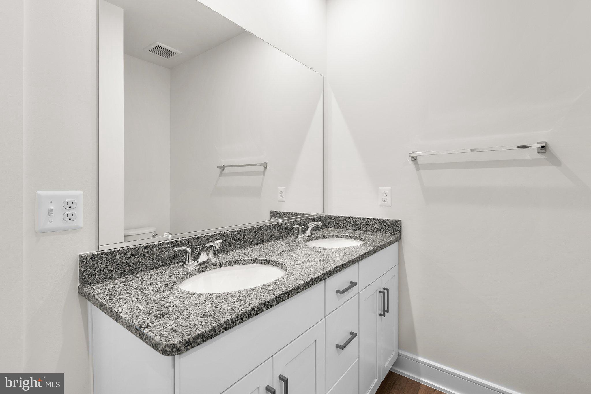 42131 Shining Star Sq