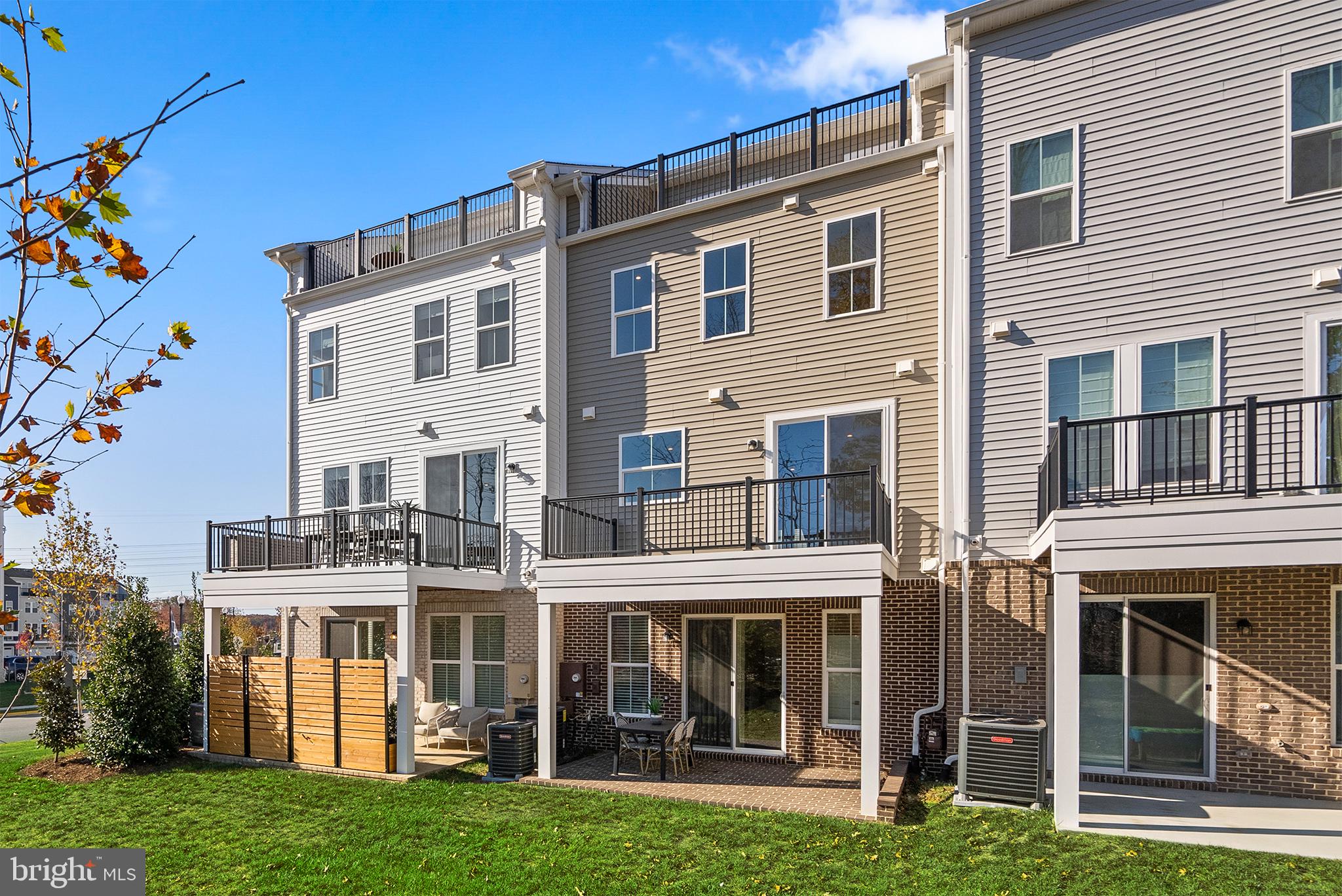 42131 Shining Star Sq