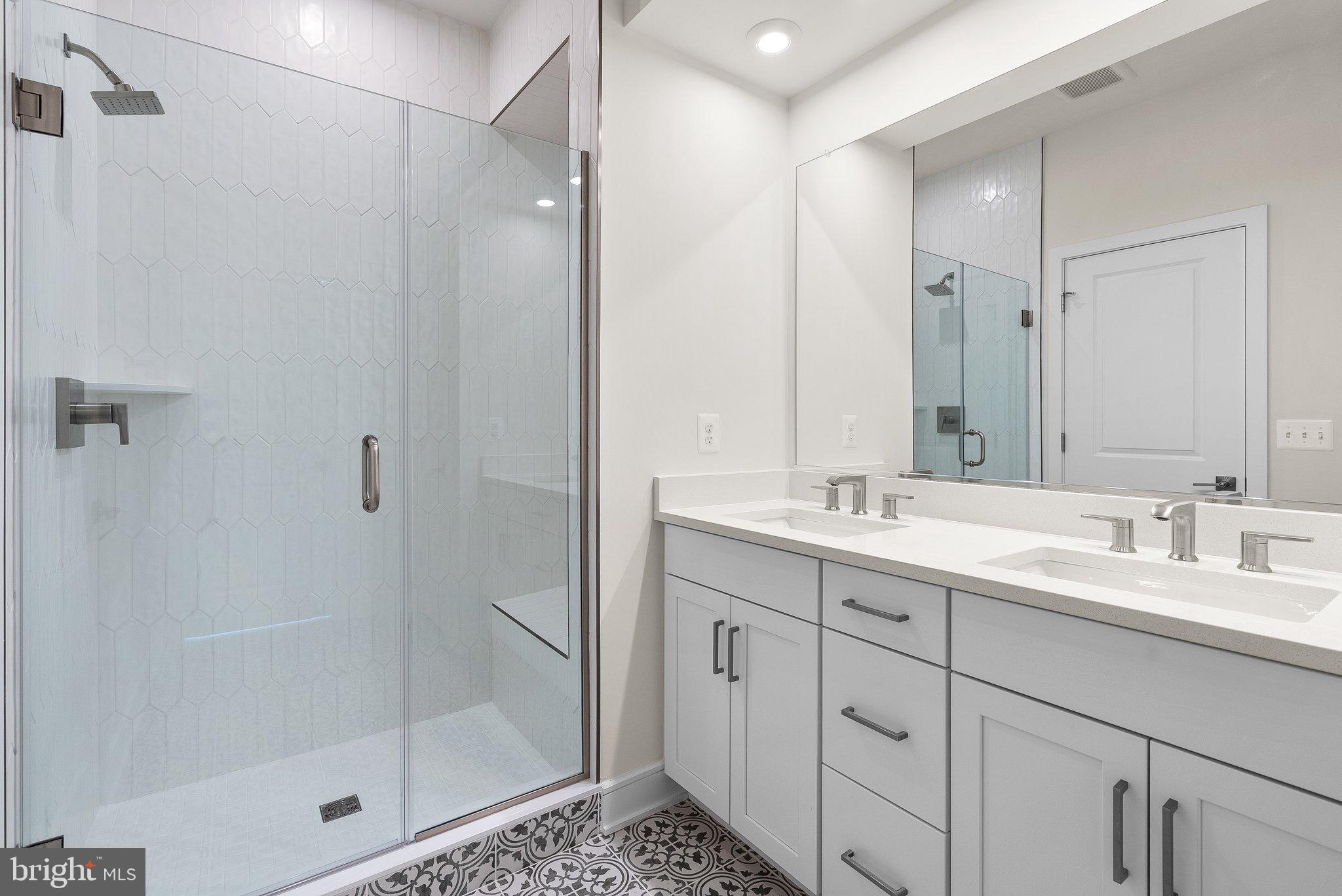 42131 Shining Star Sq