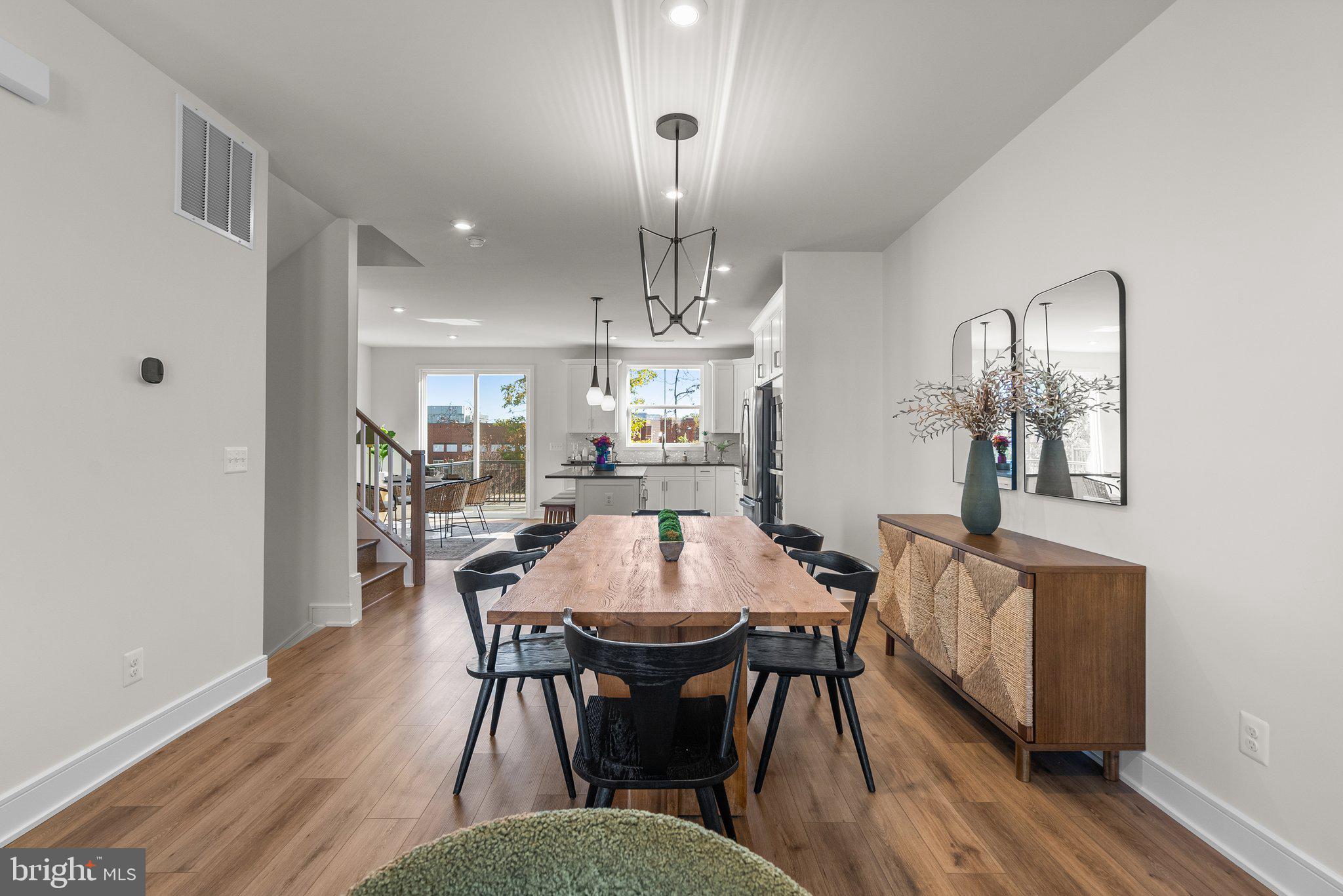 42131 Shining Star Sq