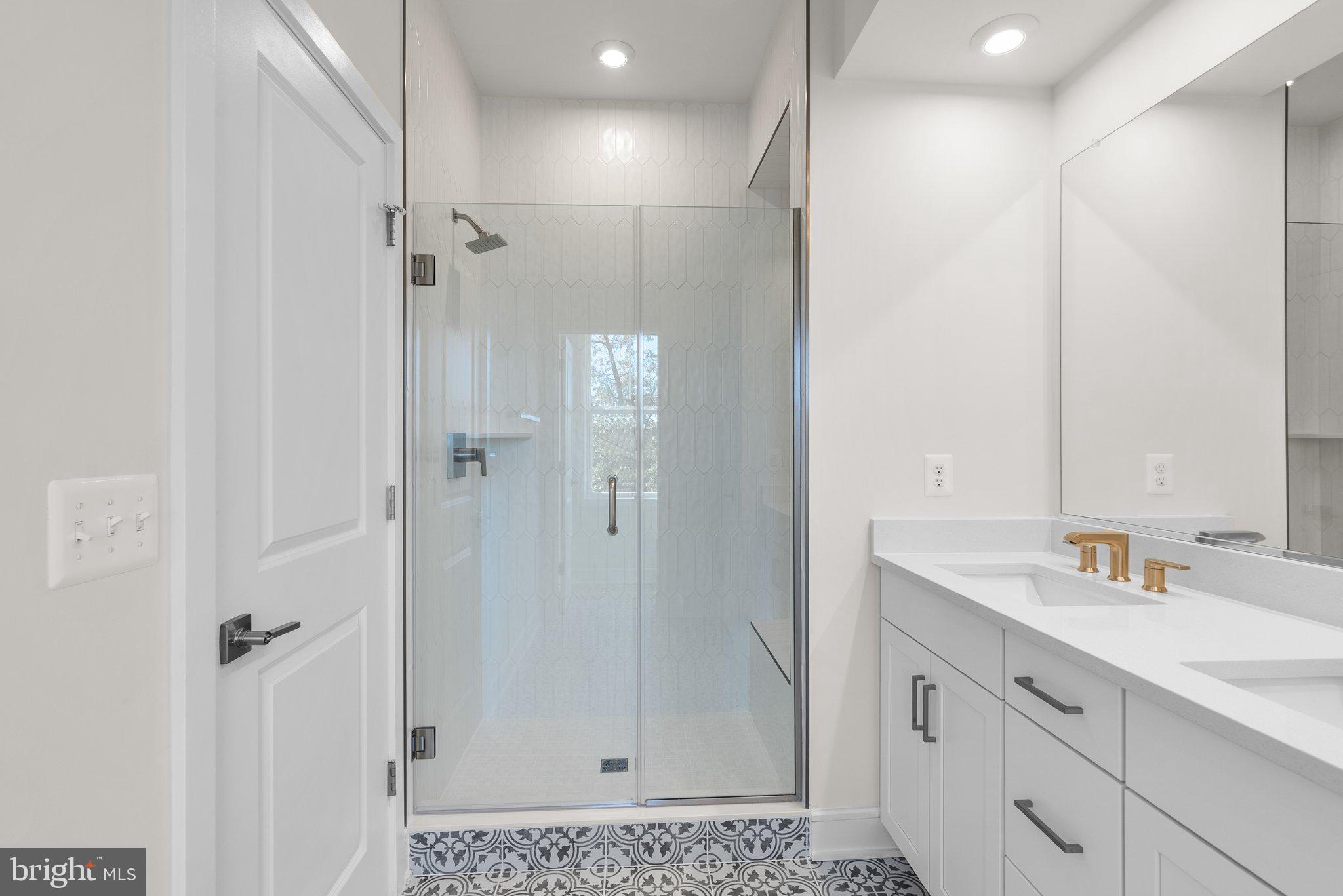 42131 Shining Star Sq