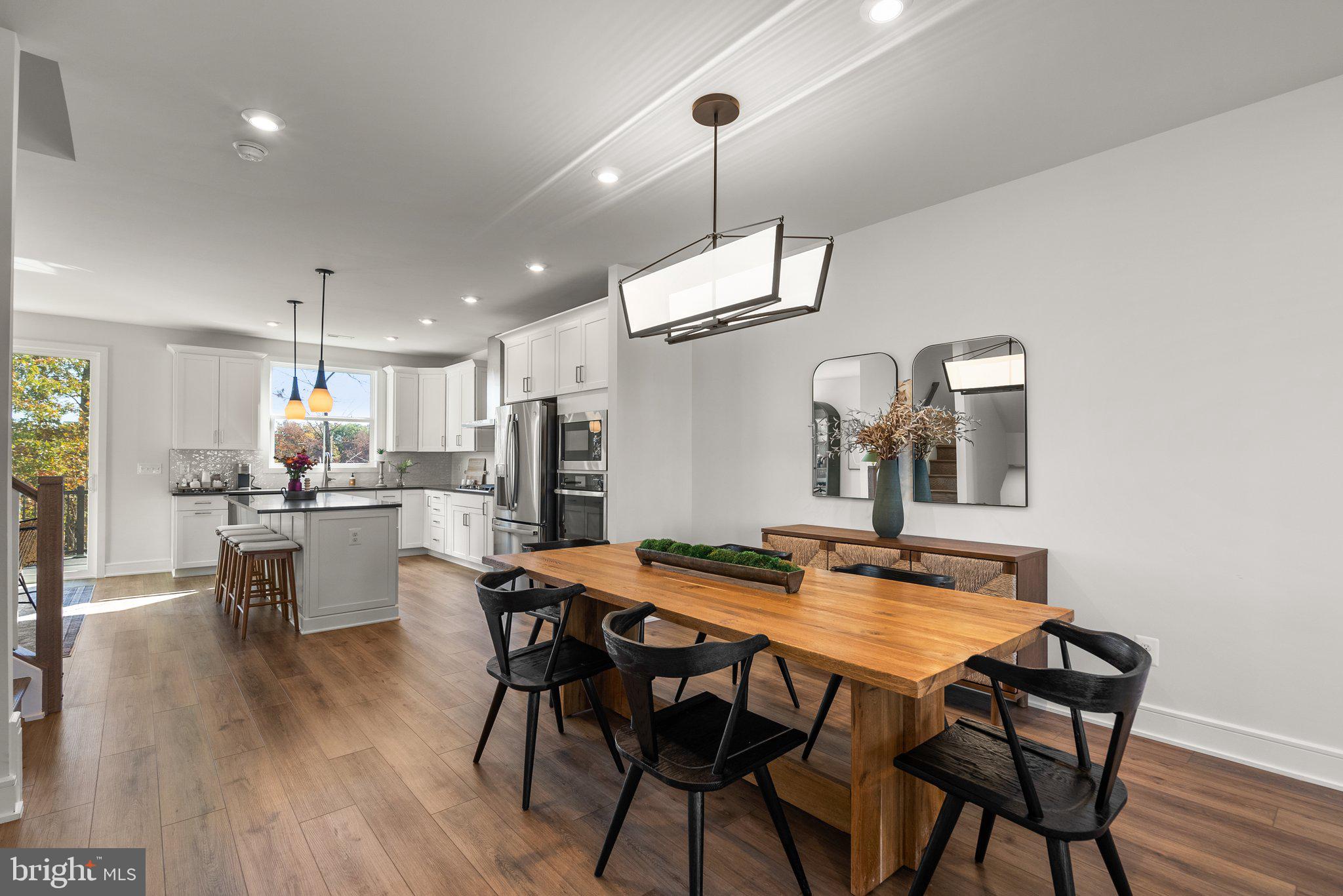 42131 Shining Star Sq