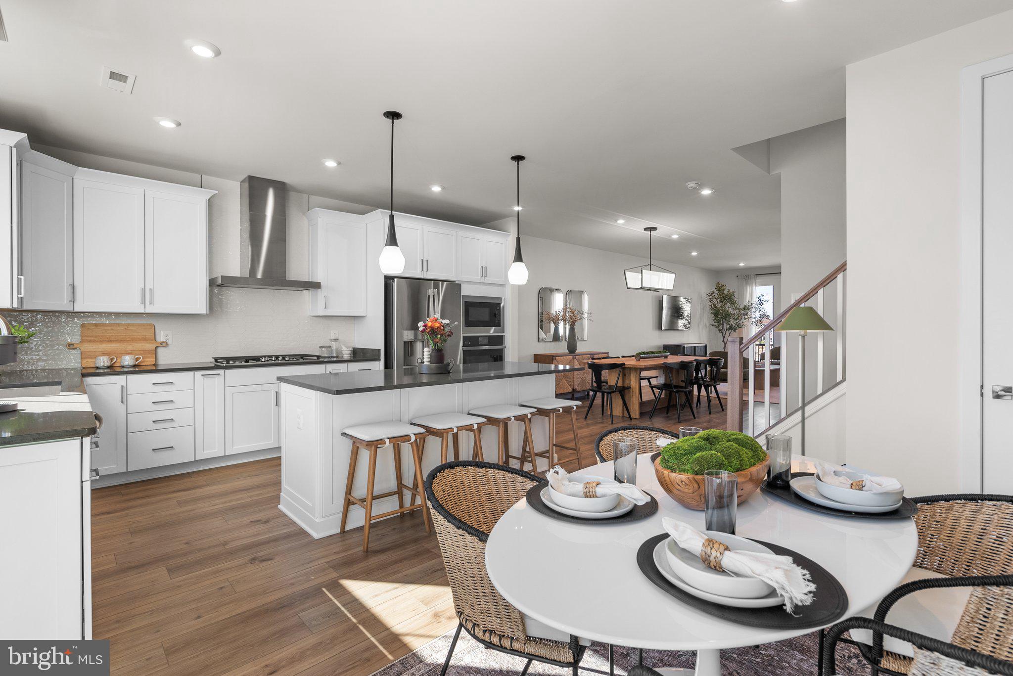 42131 Shining Star Sq