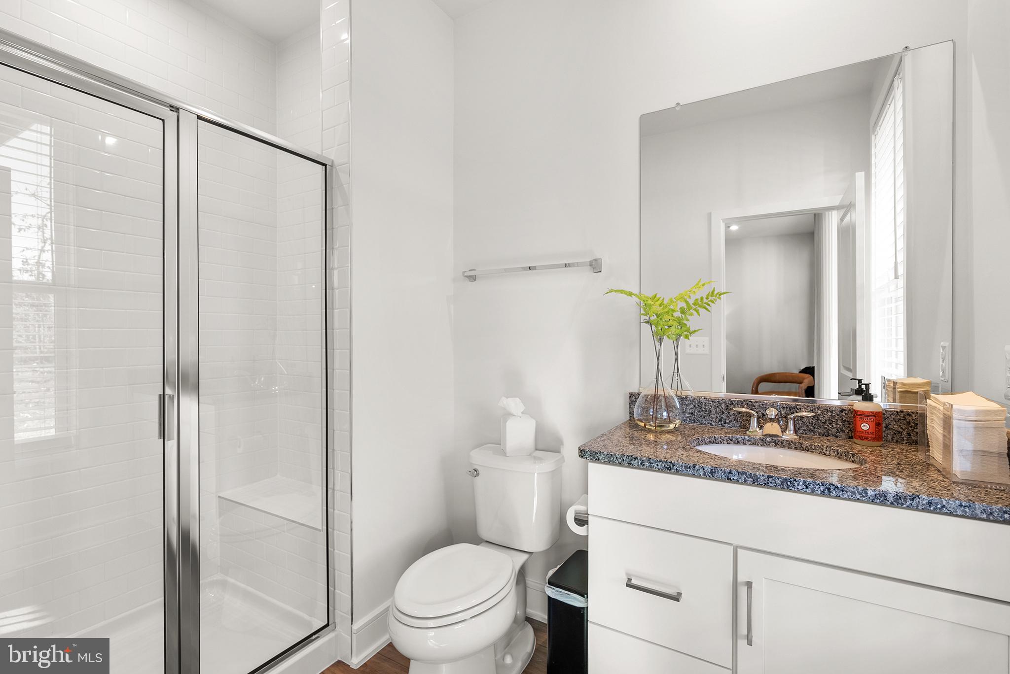 42131 Shining Star Sq