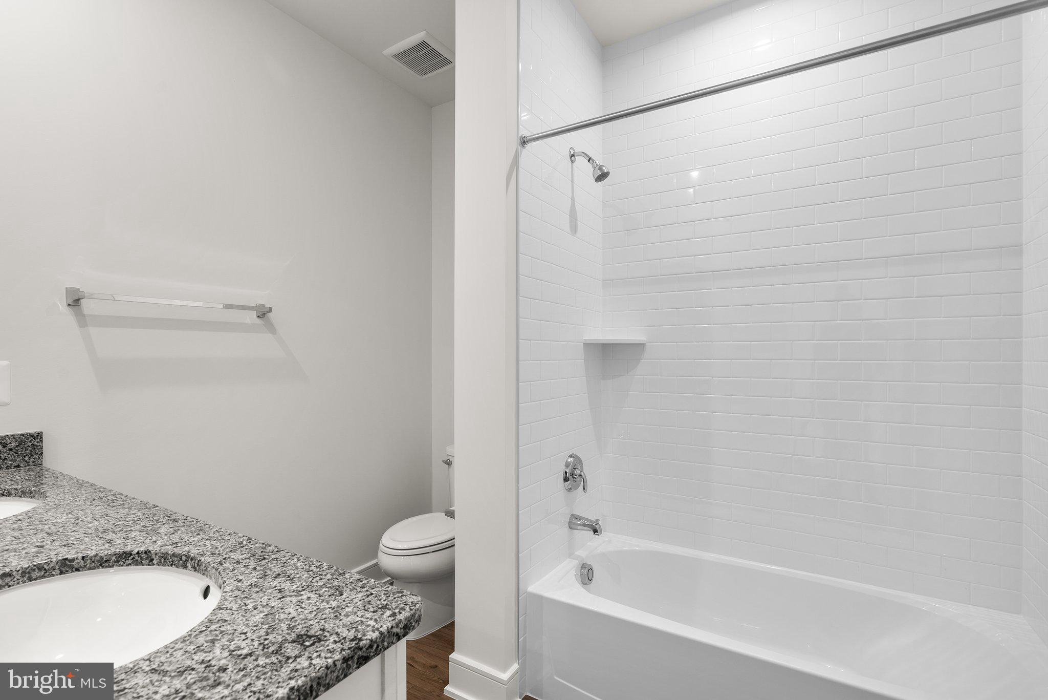 42131 Shining Star Sq