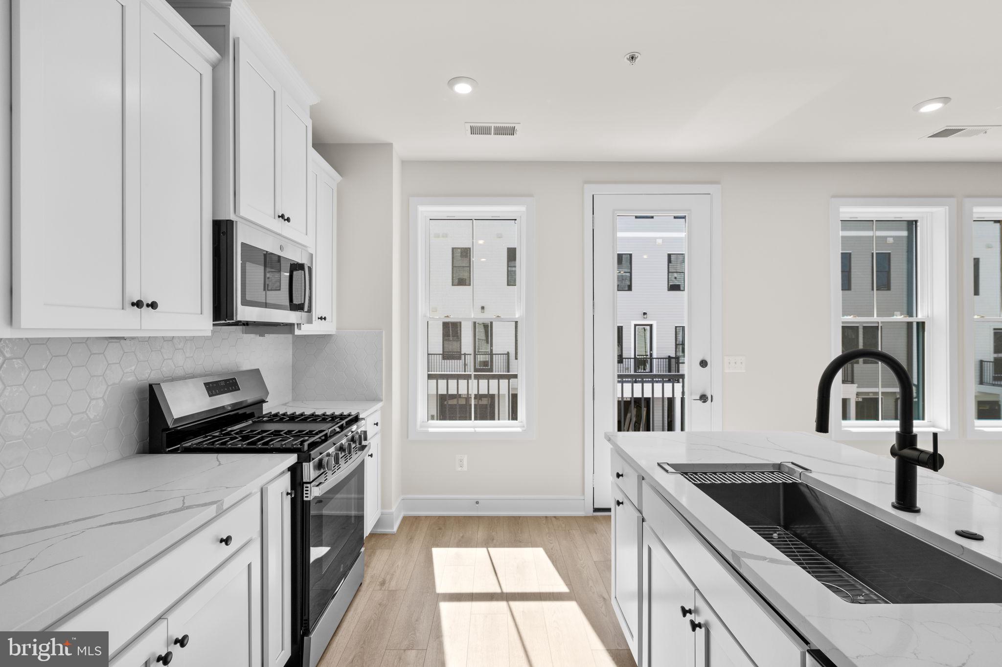 21756 Dollis Hill Ter