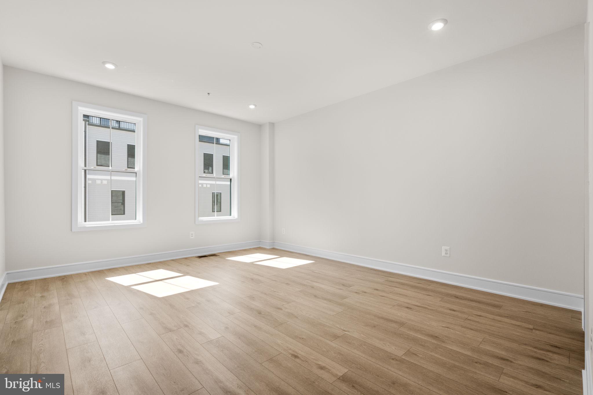 21756 Dollis Hill Ter